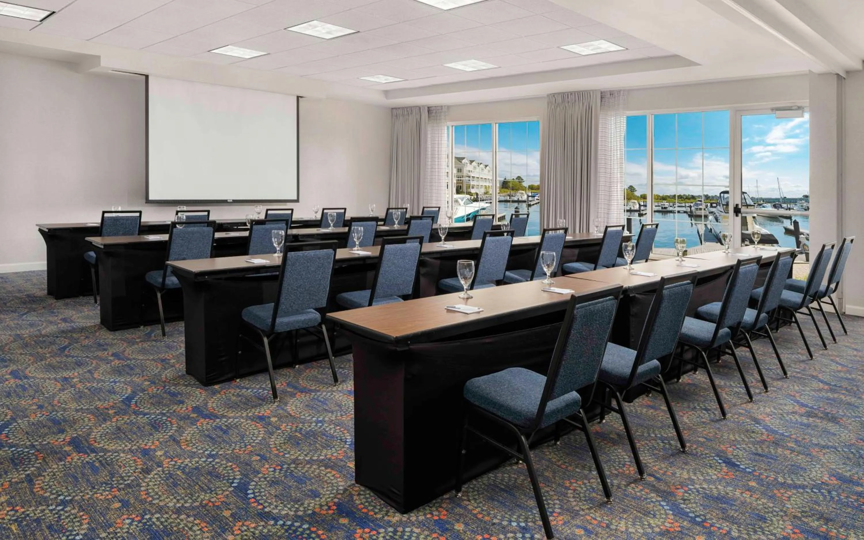 Meeting/conference room in Hilton Garden Inn Kent Island Marina