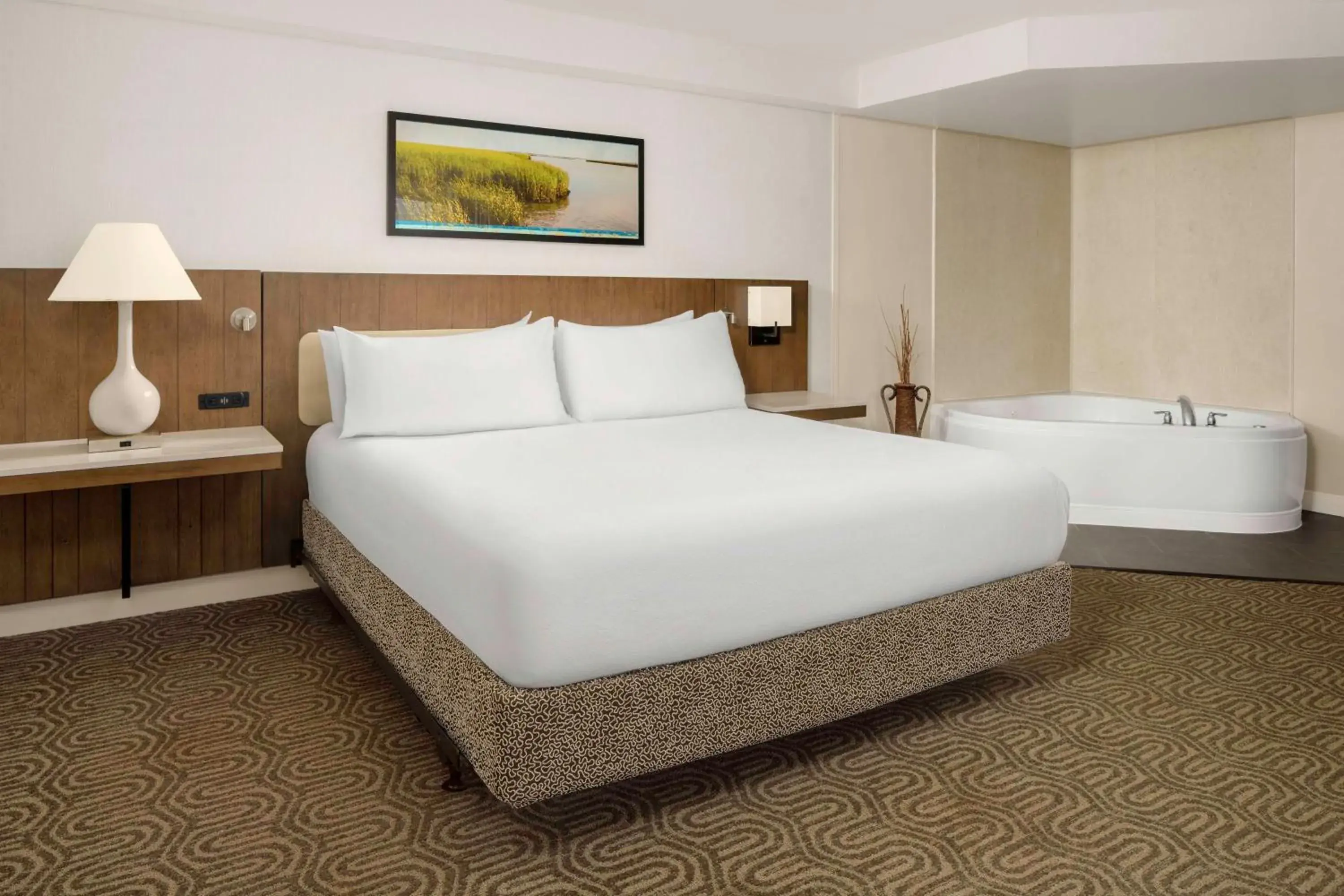 King Room with Whirlpool and Balcony in Hilton Garden Inn Kent Island Marina King Room with Whirlpool and Balcony in Hilton Garden Inn Kent Island Marina