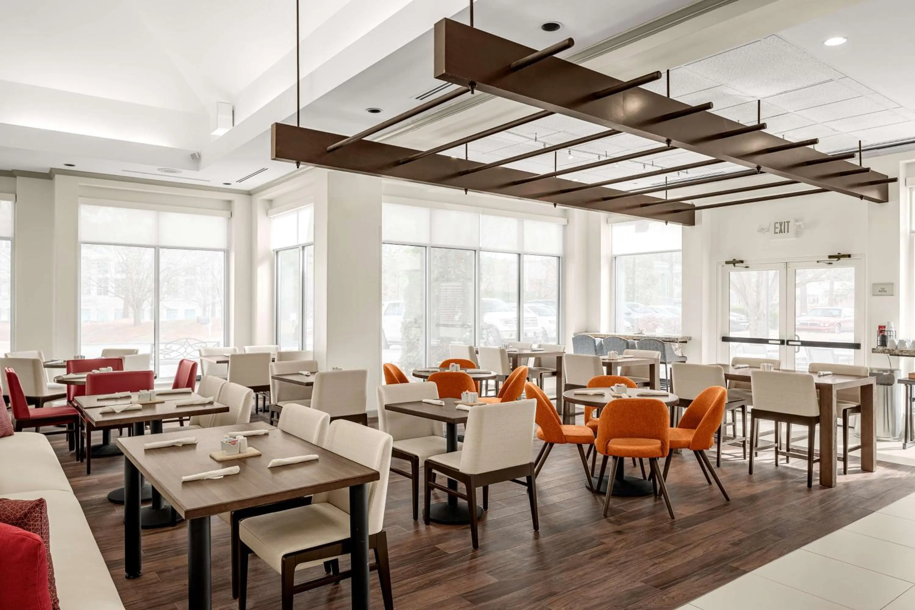 Restaurant/places to eat in Hilton Garden Inn Raleigh Durham Airport