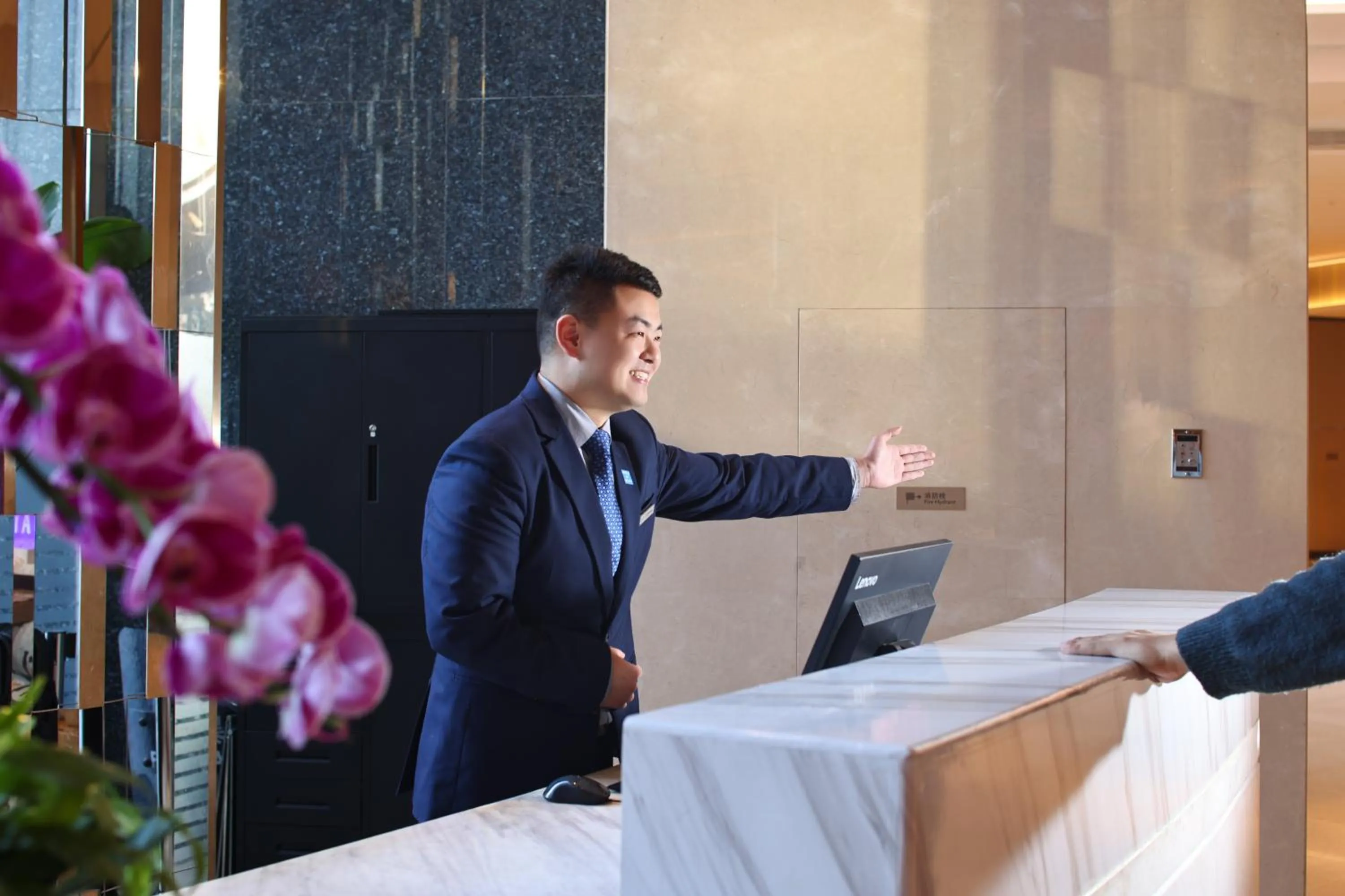 concierge in Hyatt House Shanghai Hongqiao CBD