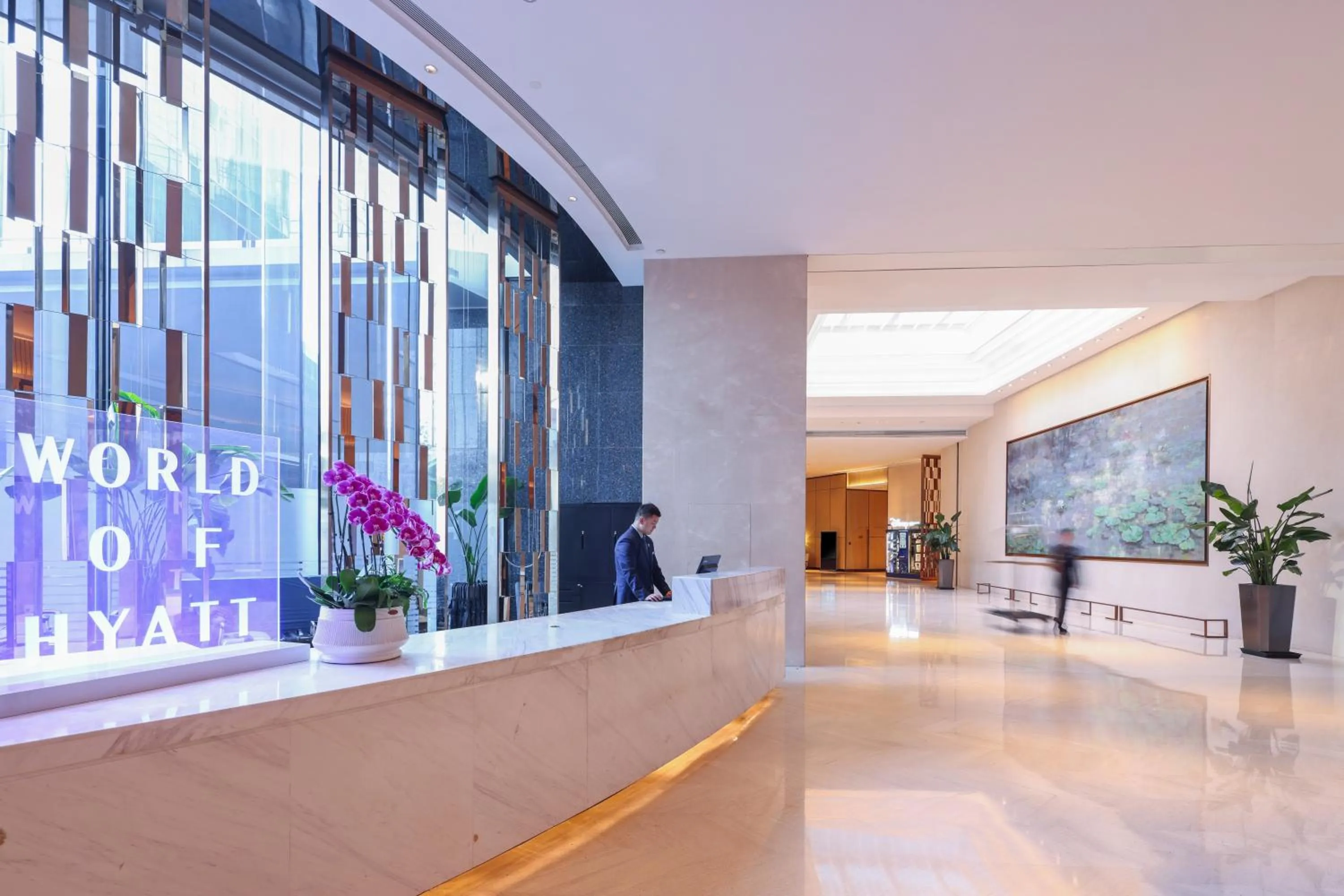 concierge in Hyatt Place Shanghai Hongqiao CBD