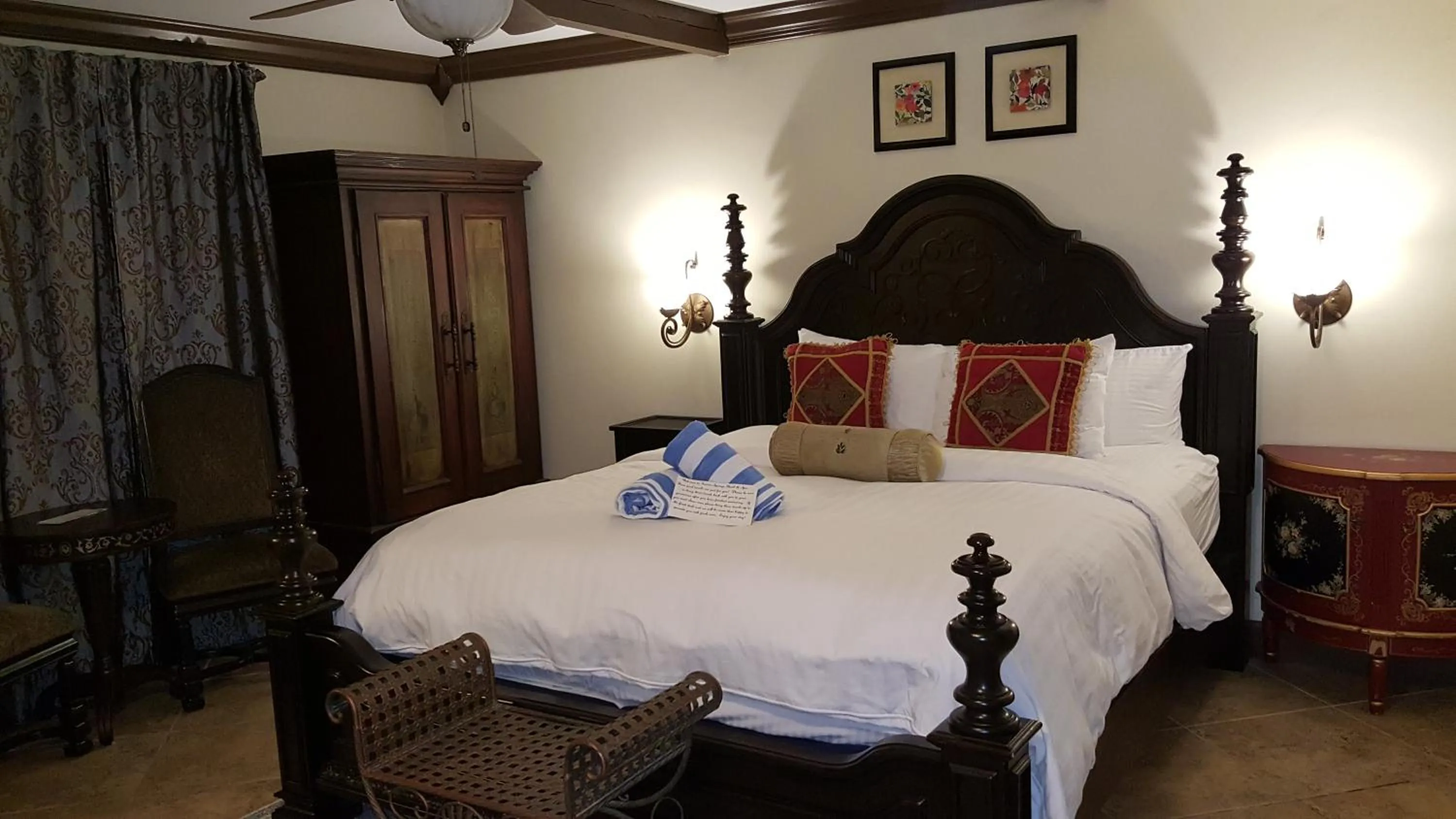 Photo of the whole room, Bed in Tuscan Springs Hotel & Spa