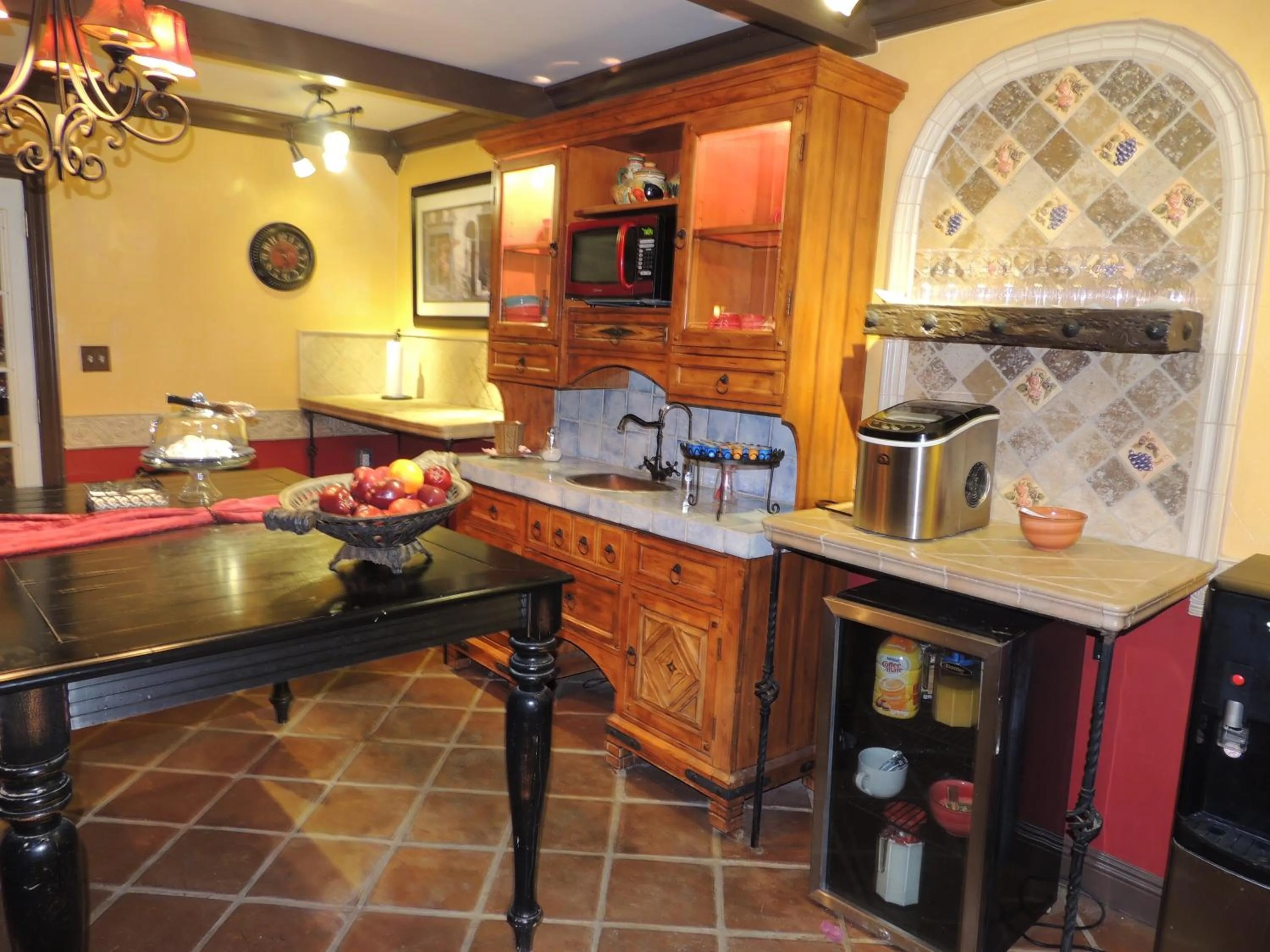 Dining area in Tuscan Springs Hotel & Spa