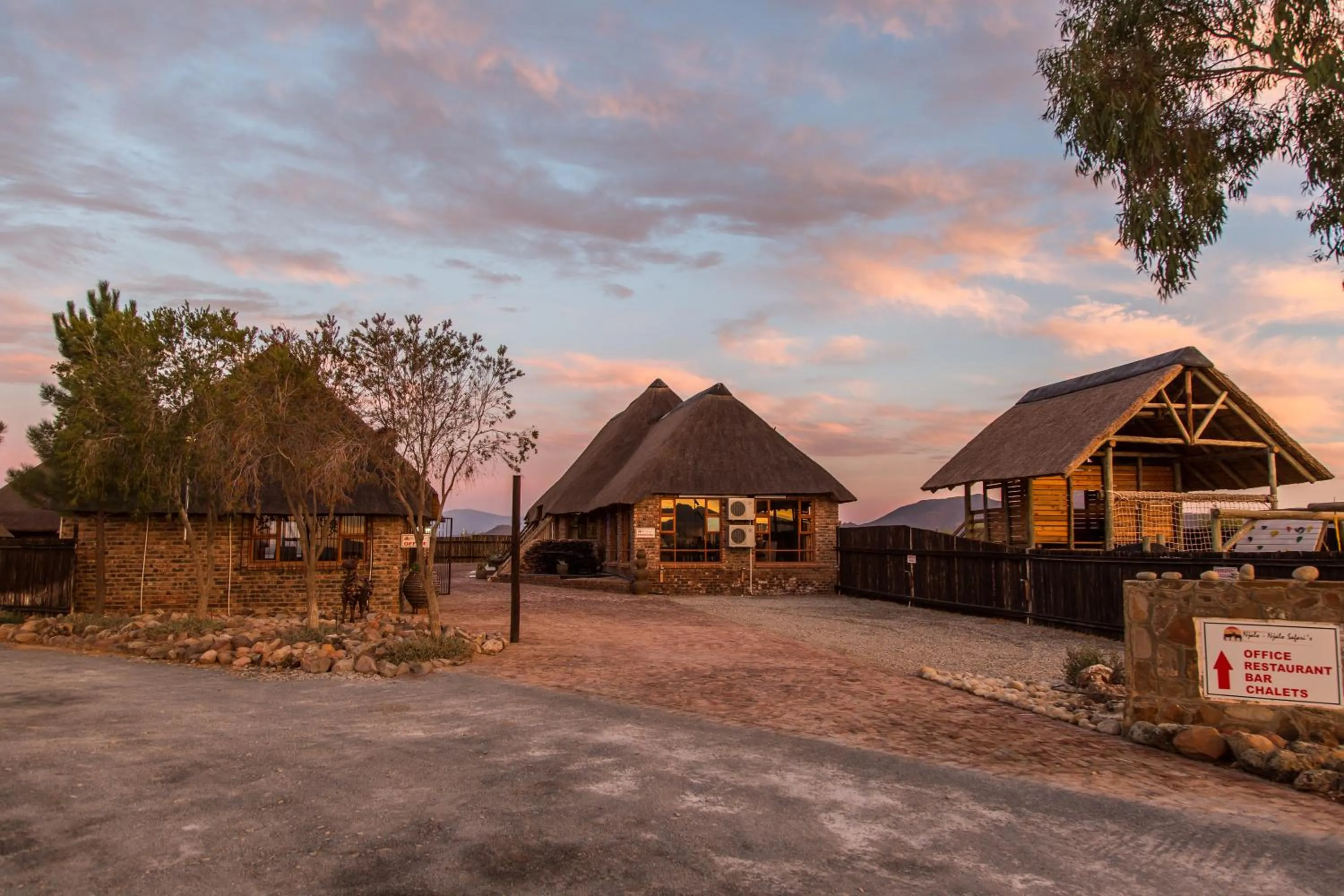 Property building in A-1 Njalo-NjaloSafari´s