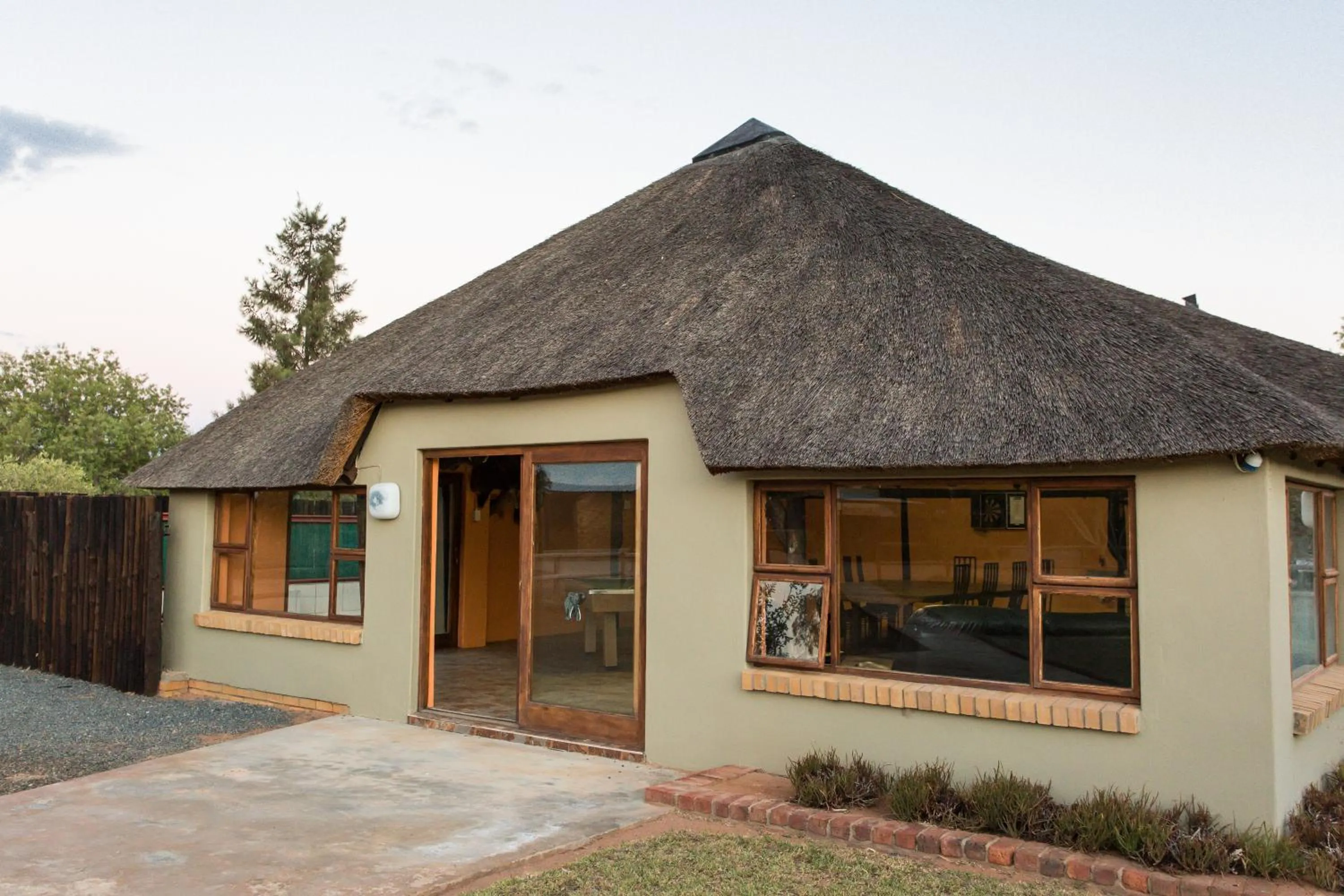 Inner courtyard view in A-1 Njalo-NjaloSafari´s
