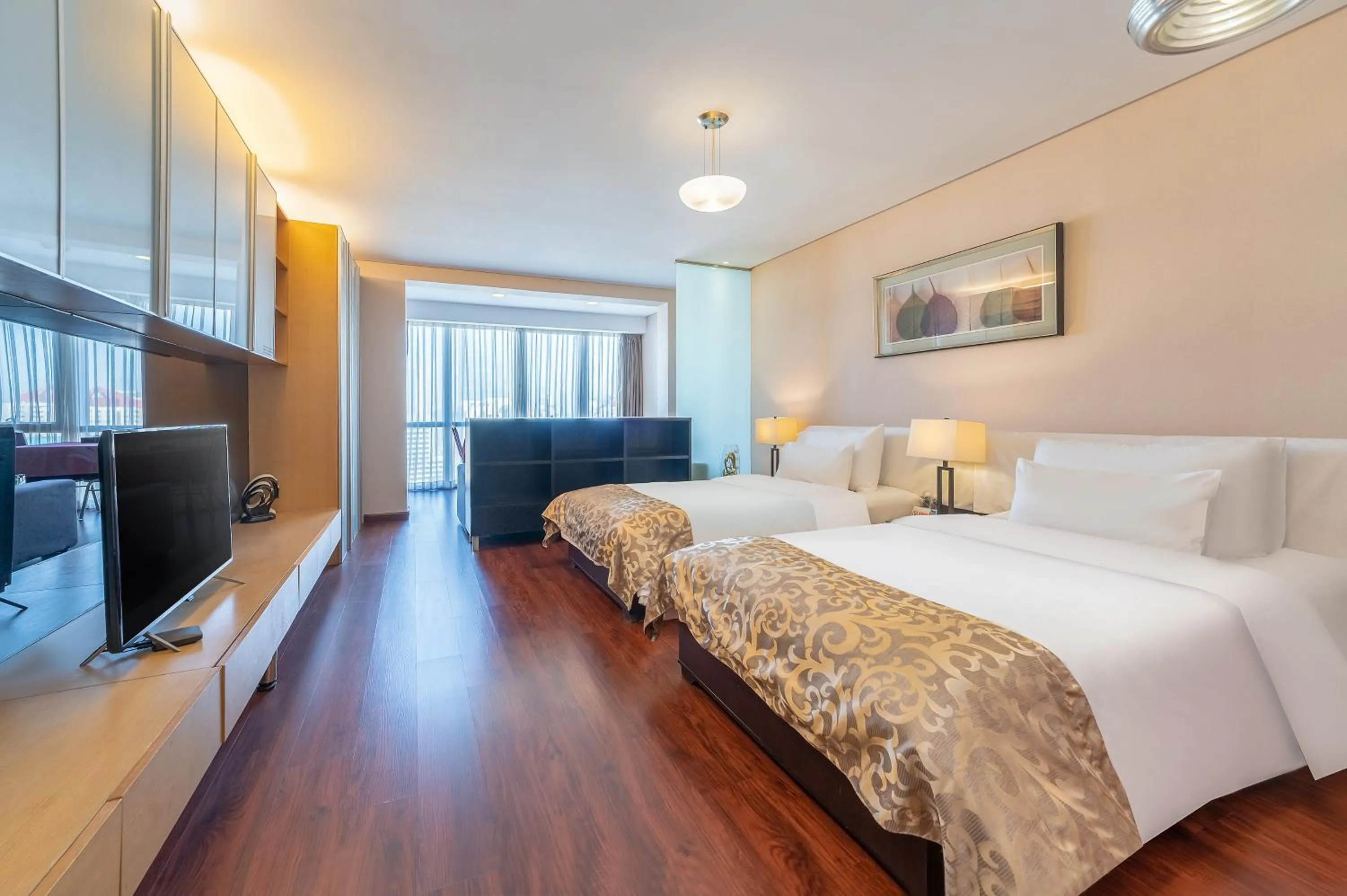 Bedroom, Bed in Qingdao Housing International Hotel