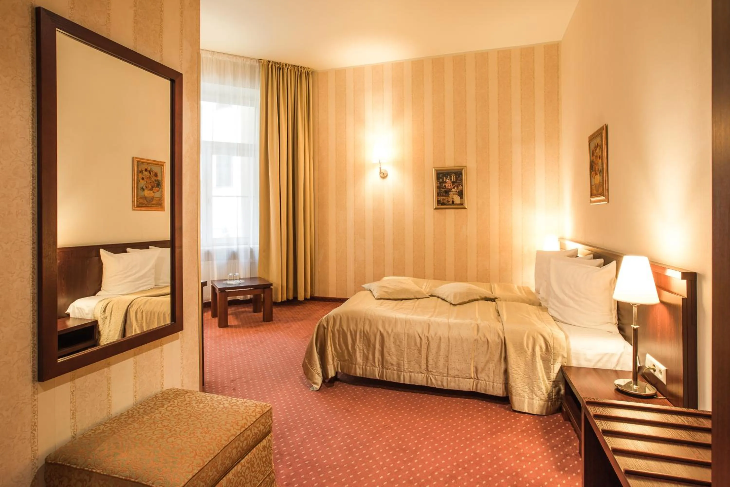 Bed in Monika Centrum Hotels