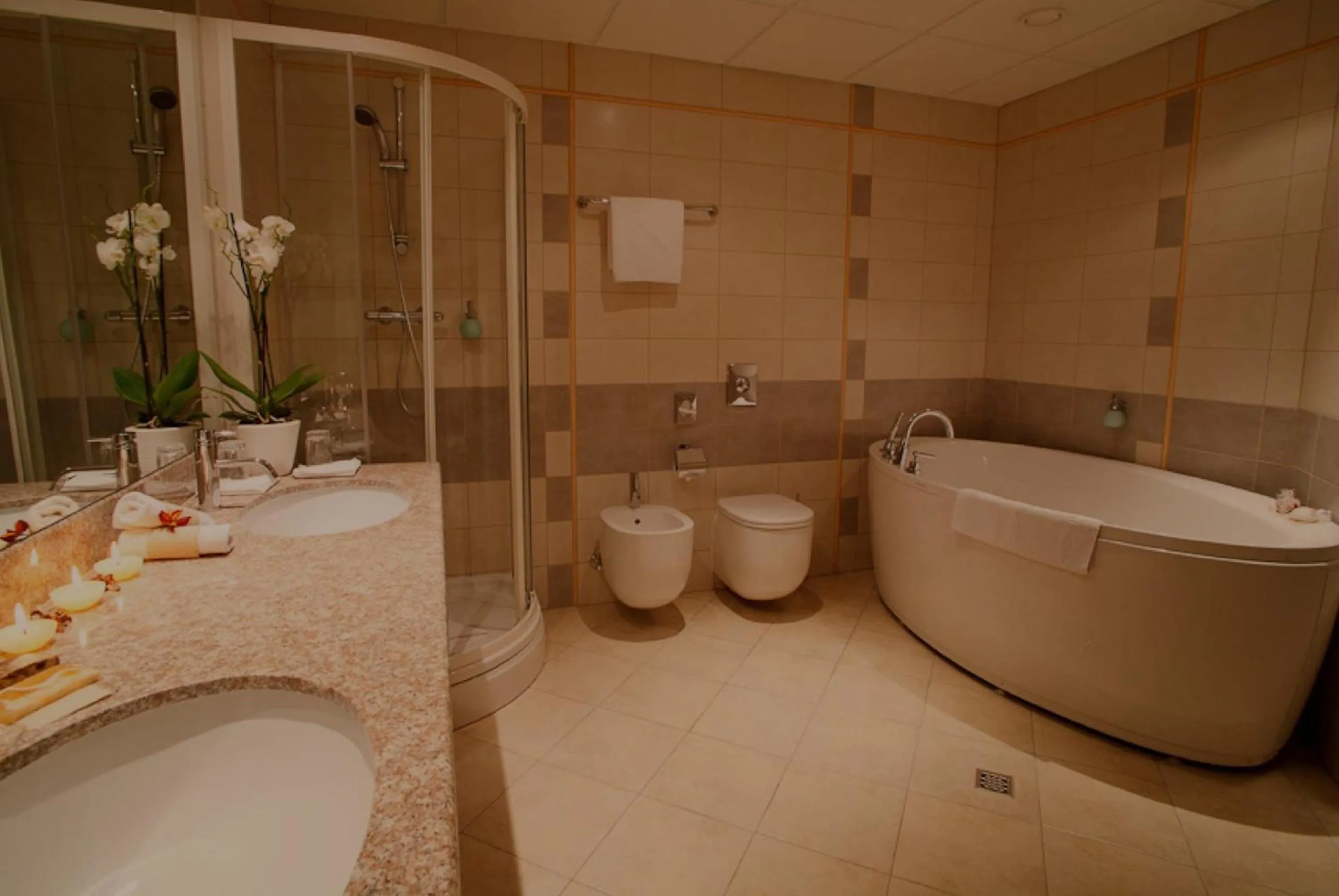 Toilet in Monika Centrum Hotels