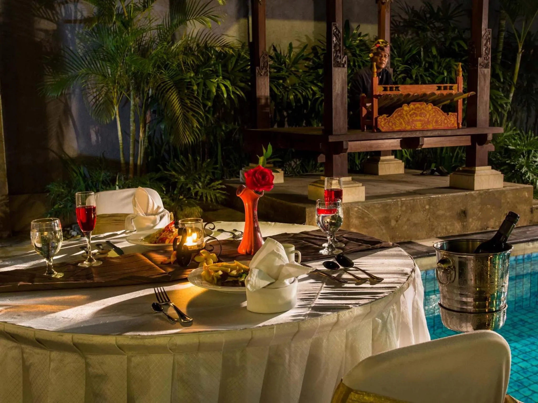 Restaurant/places to eat in Dura Villas Bali at Kerobokan