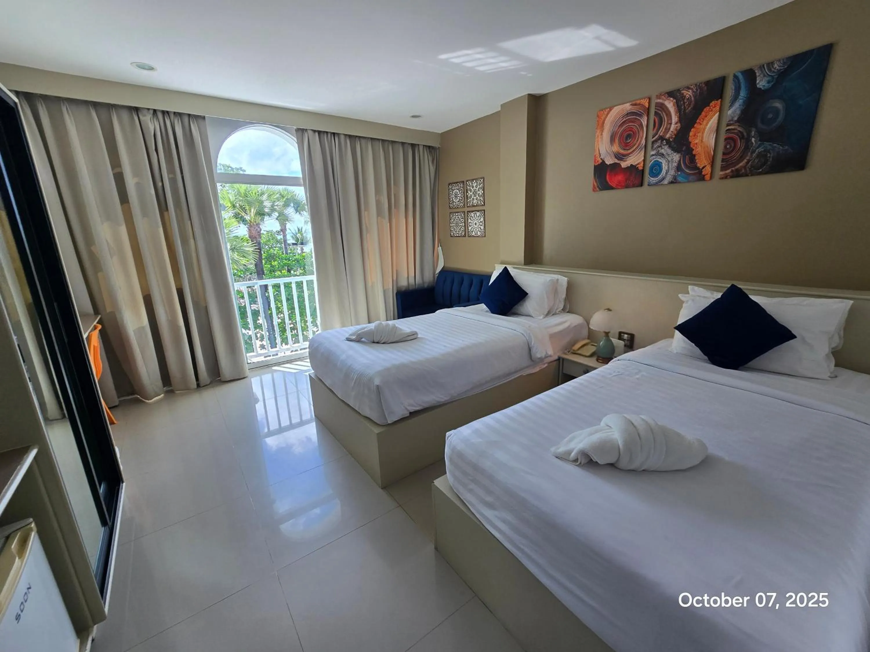 Bedroom, Bed in Modern Living Residence