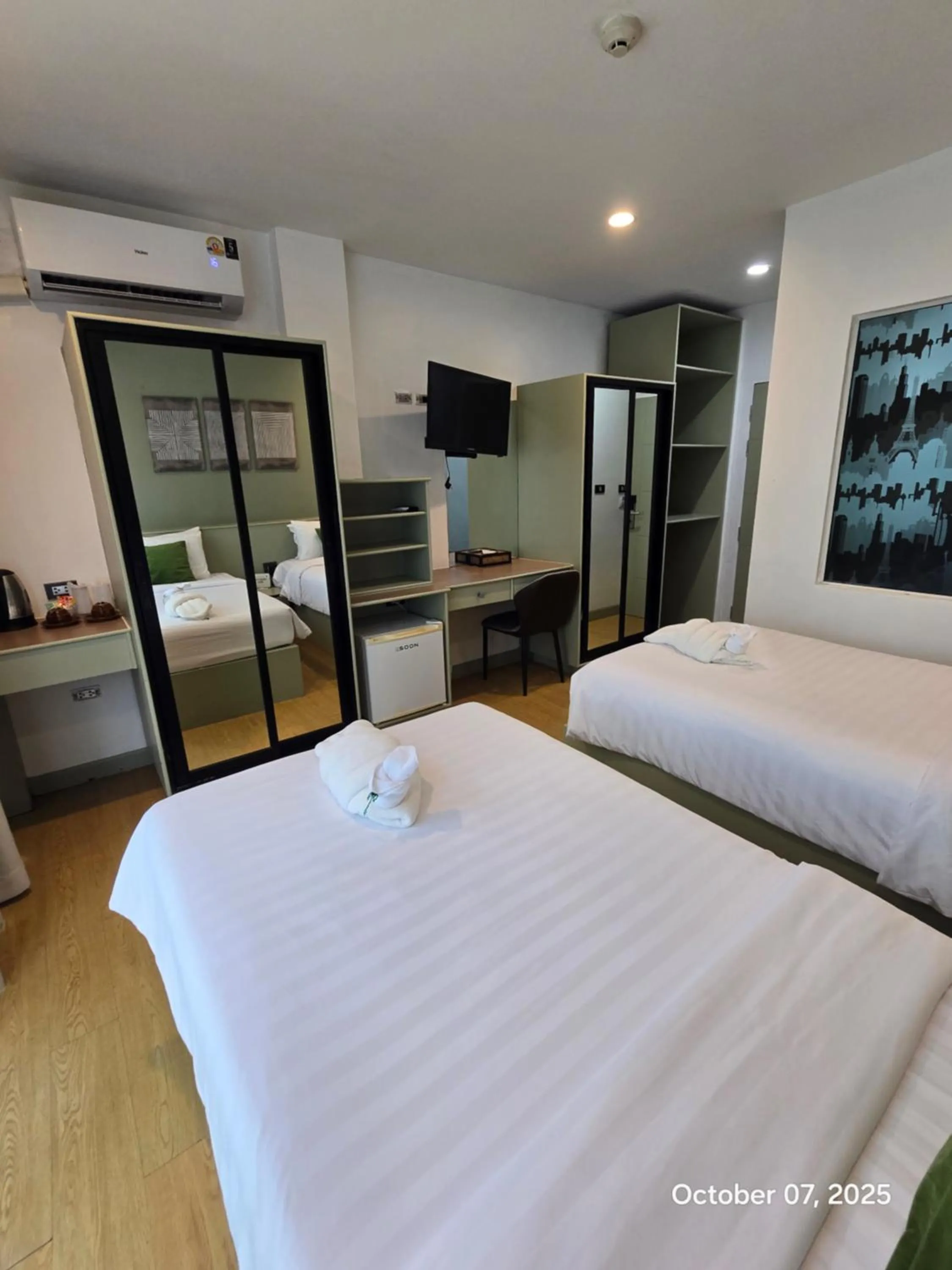 Photo of the whole room, Bed in Modern Living Residence