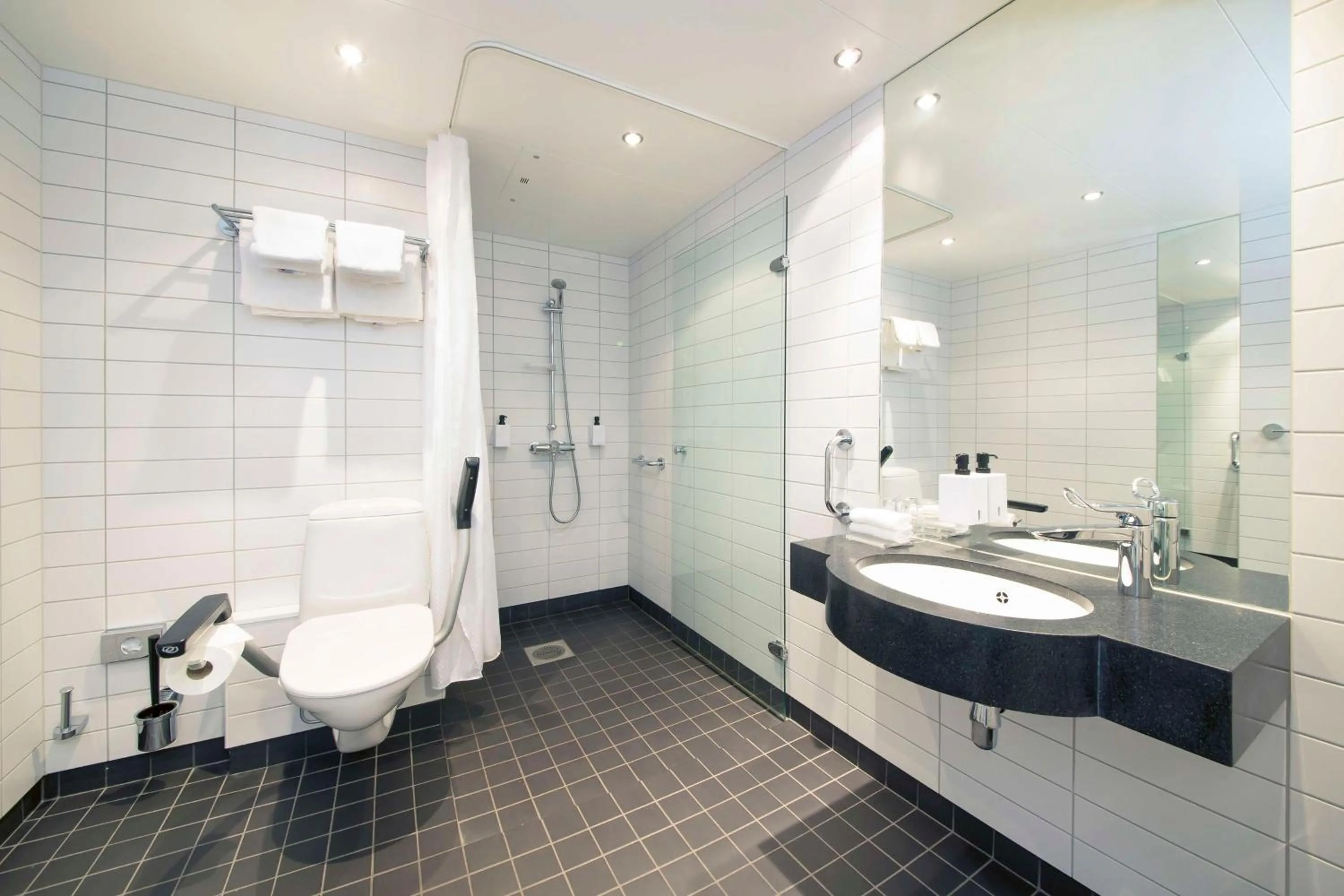 Bathroom in Scandic Bakklandet