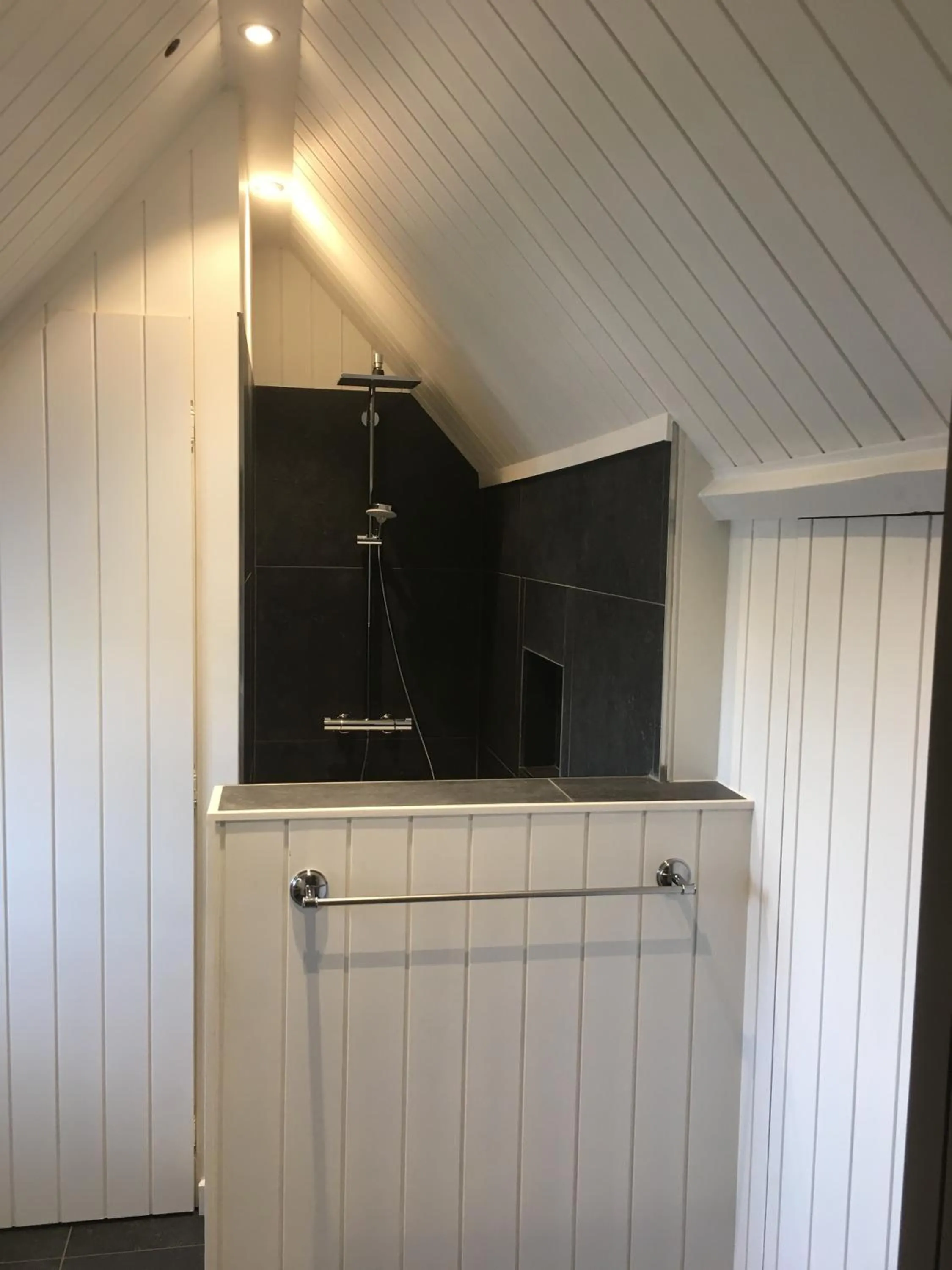 Shower in Côté Baie