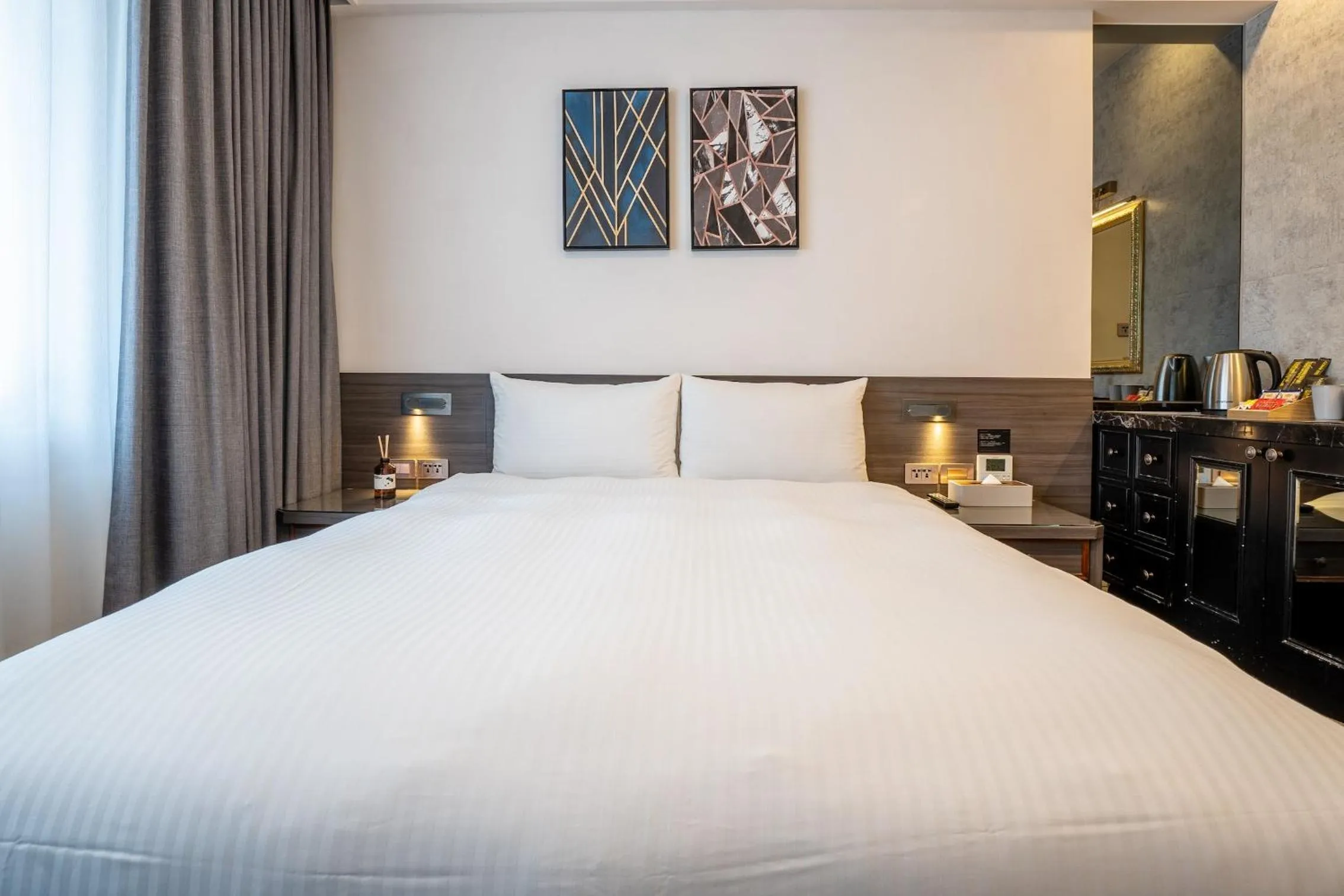 Bed in Dream Mansion Hotel