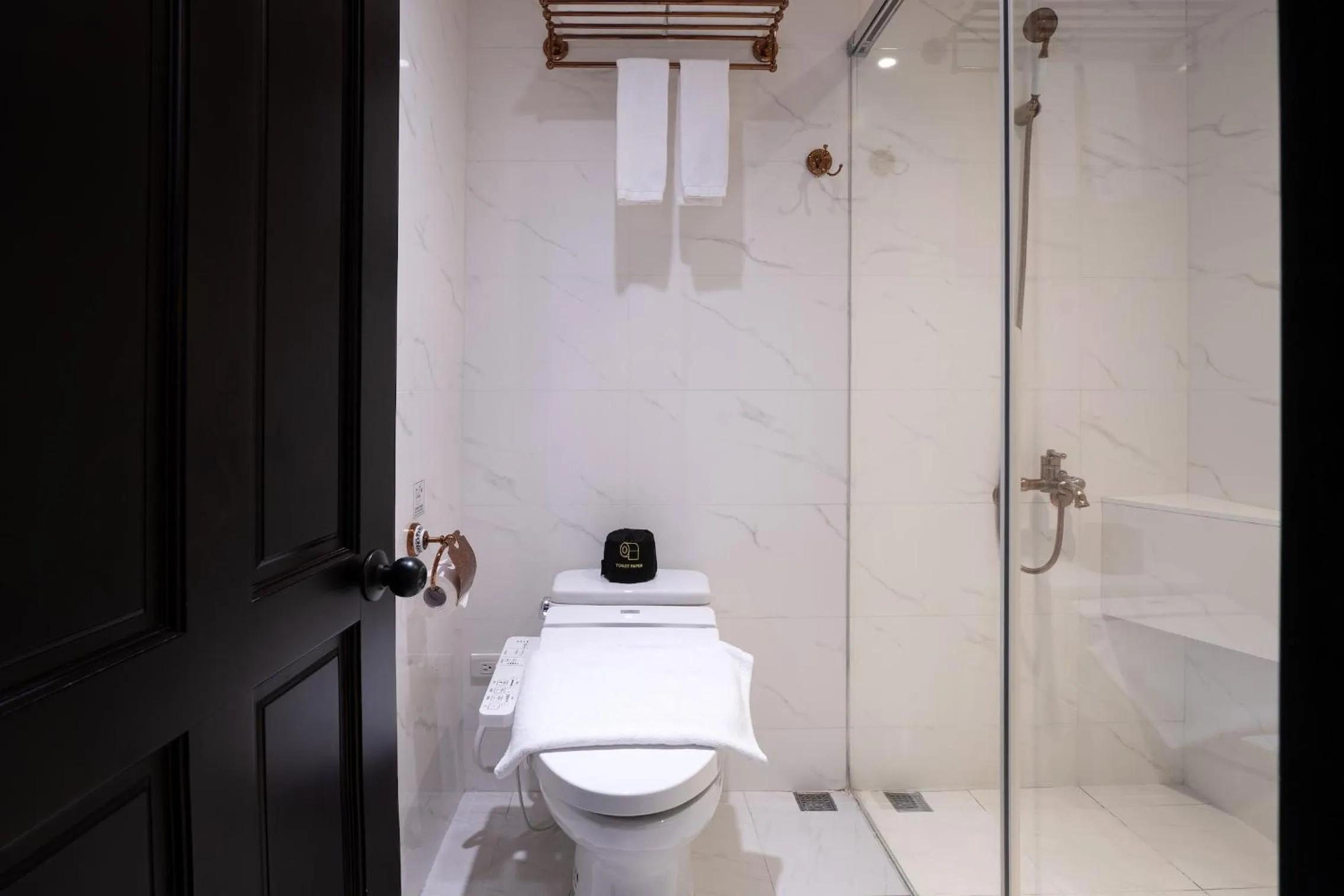 Bathroom in Dream Mansion Hotel