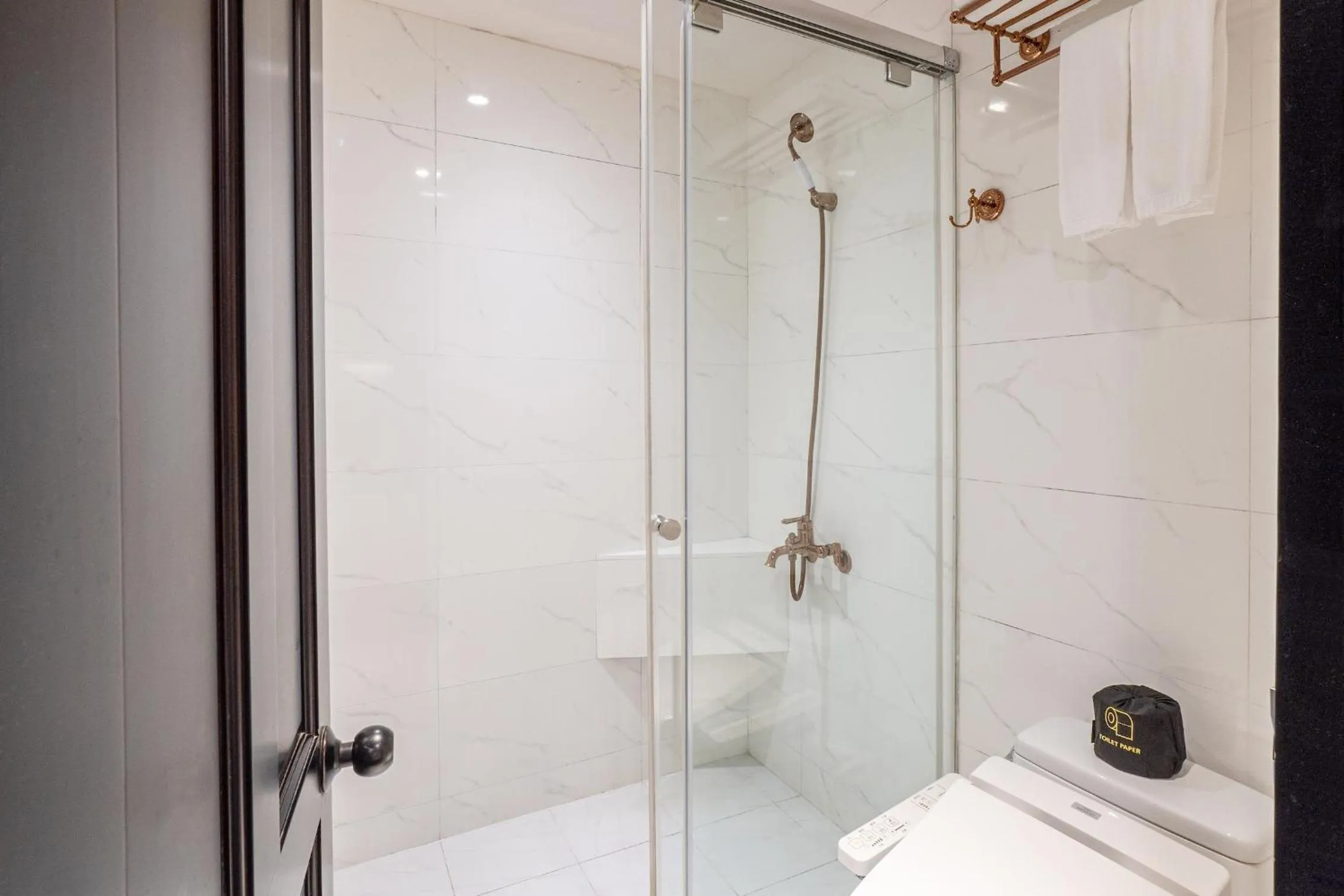 Bathroom in Dream Mansion Hotel