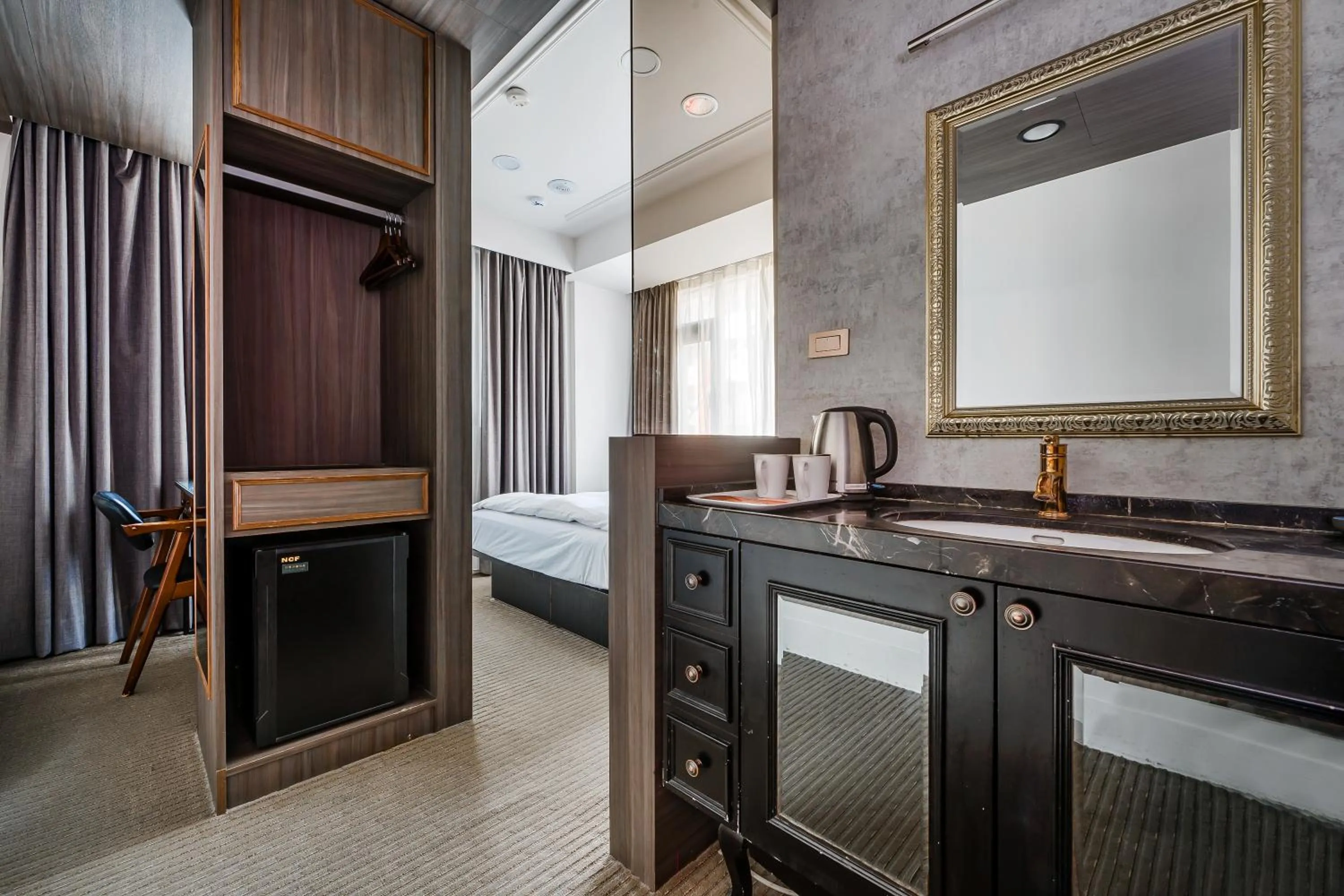 Photo of the whole room, Bed in Dream Mansion Hotel