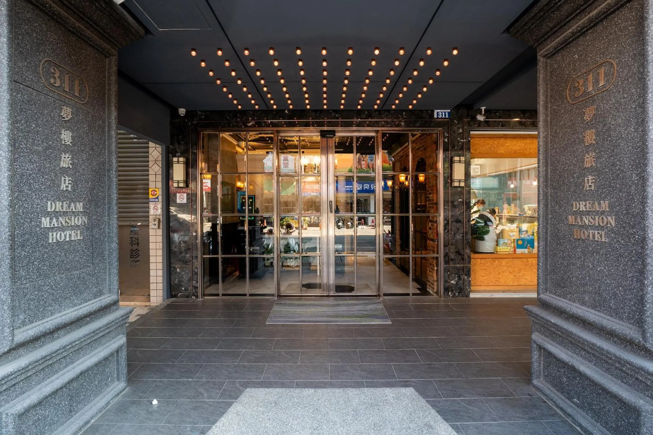 Facade/entrance in Dream Mansion Hotel