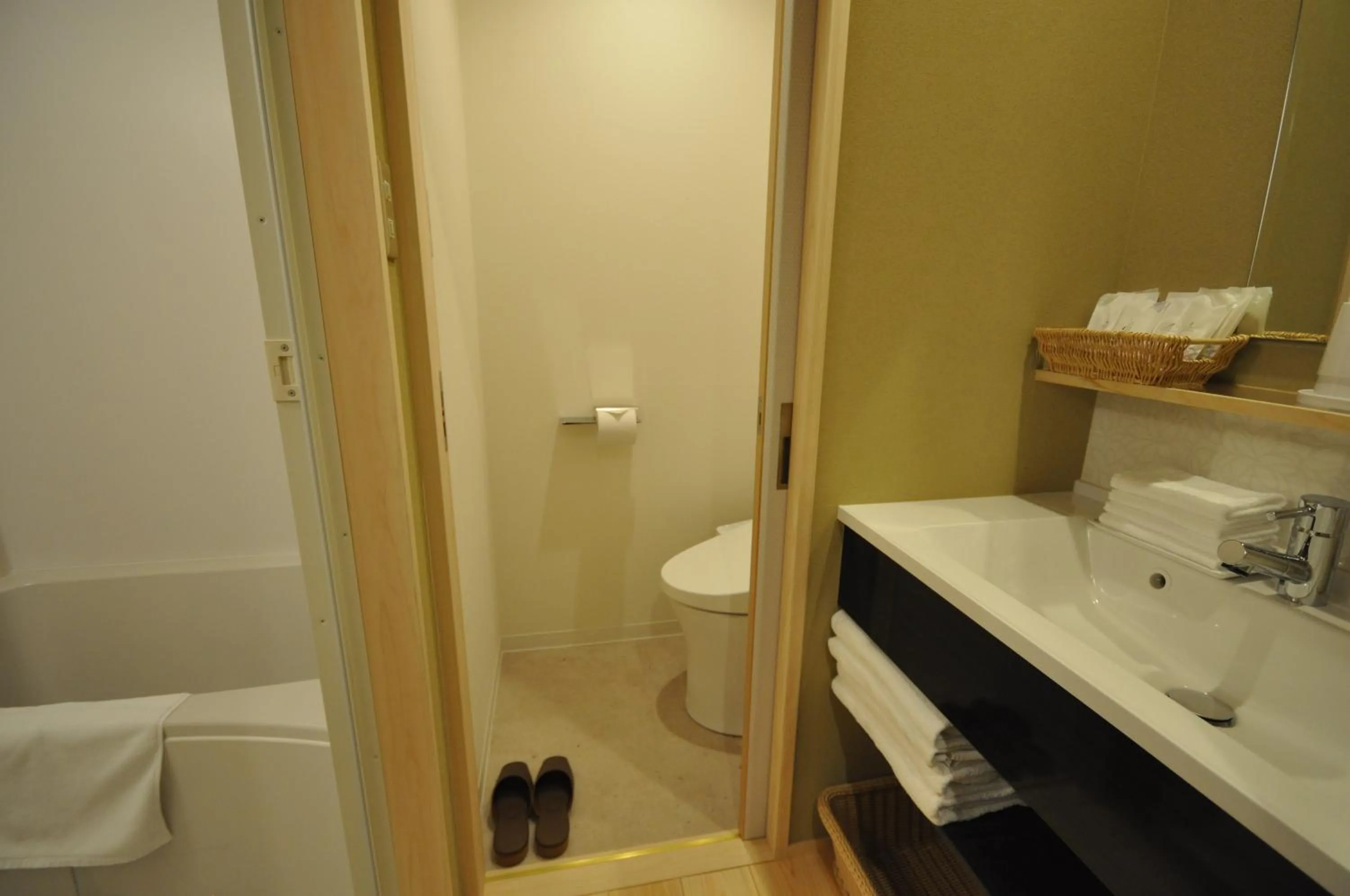 Bathroom in Gion Ryokan Karaku