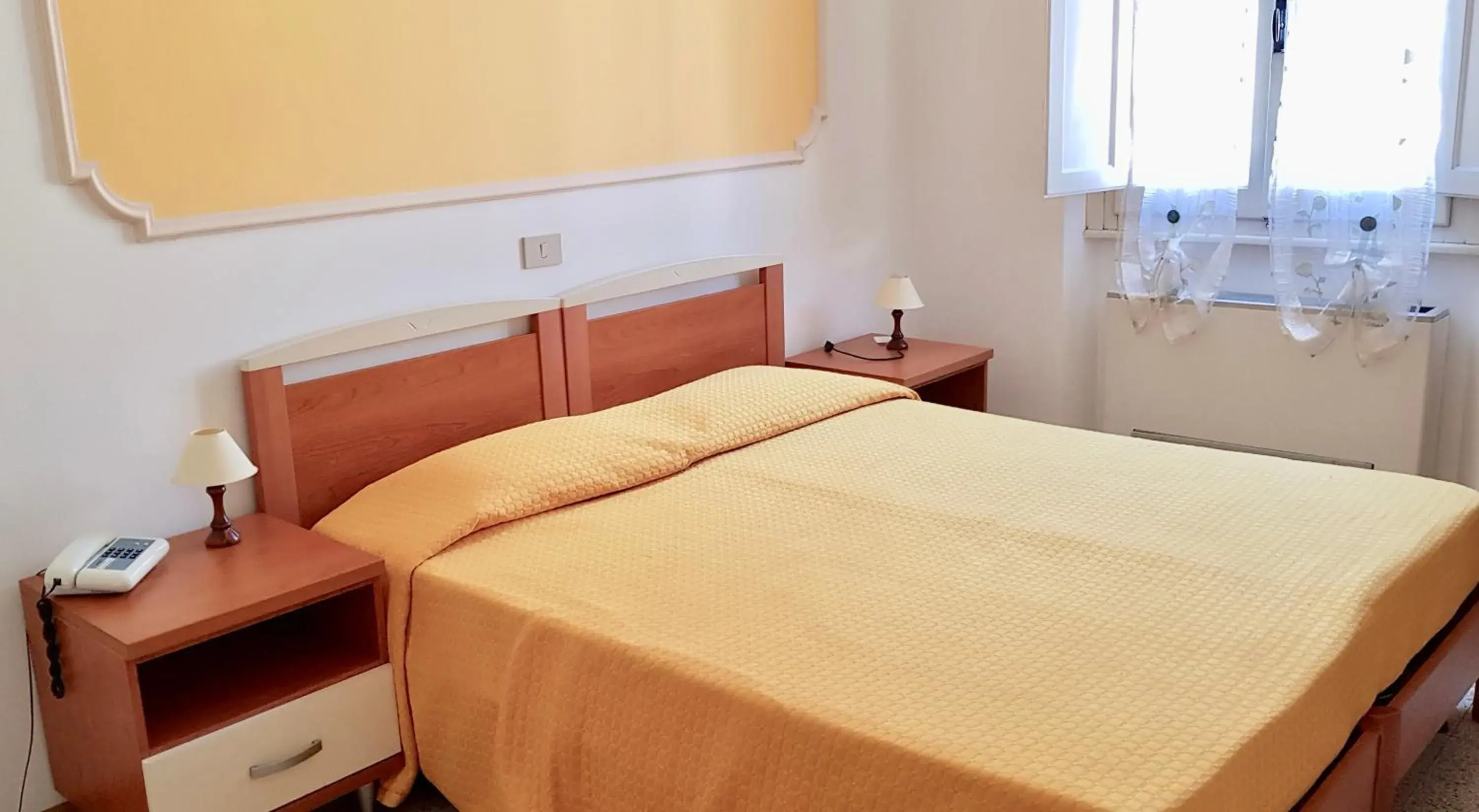Double Room (1 Adult) - single occupancy in Albergo Natucci Double Room (1 Adult) - single occupancy in Albergo Natucci