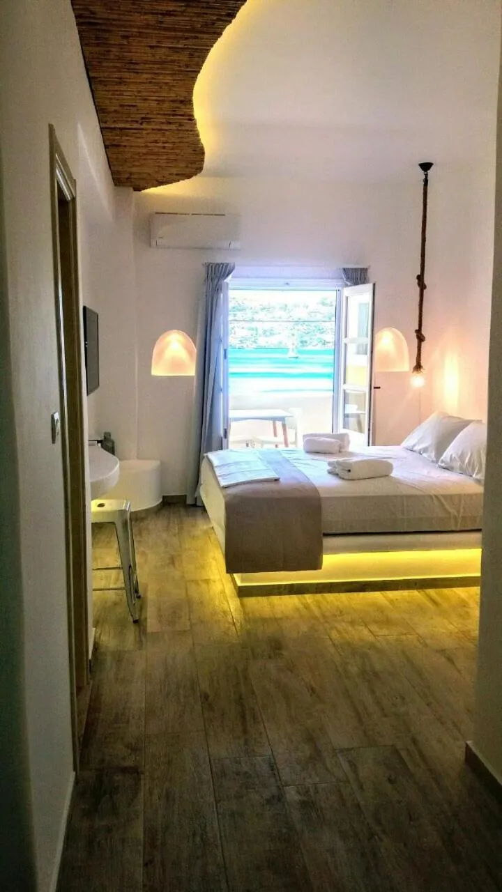 Bed in Alidian bay Suites Leros