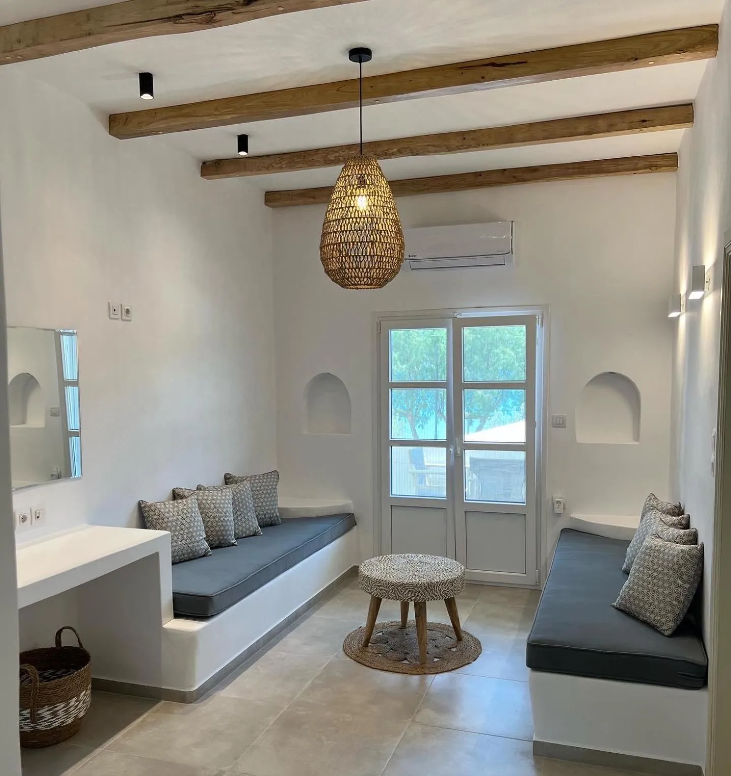 Alidian bay Suites Leros