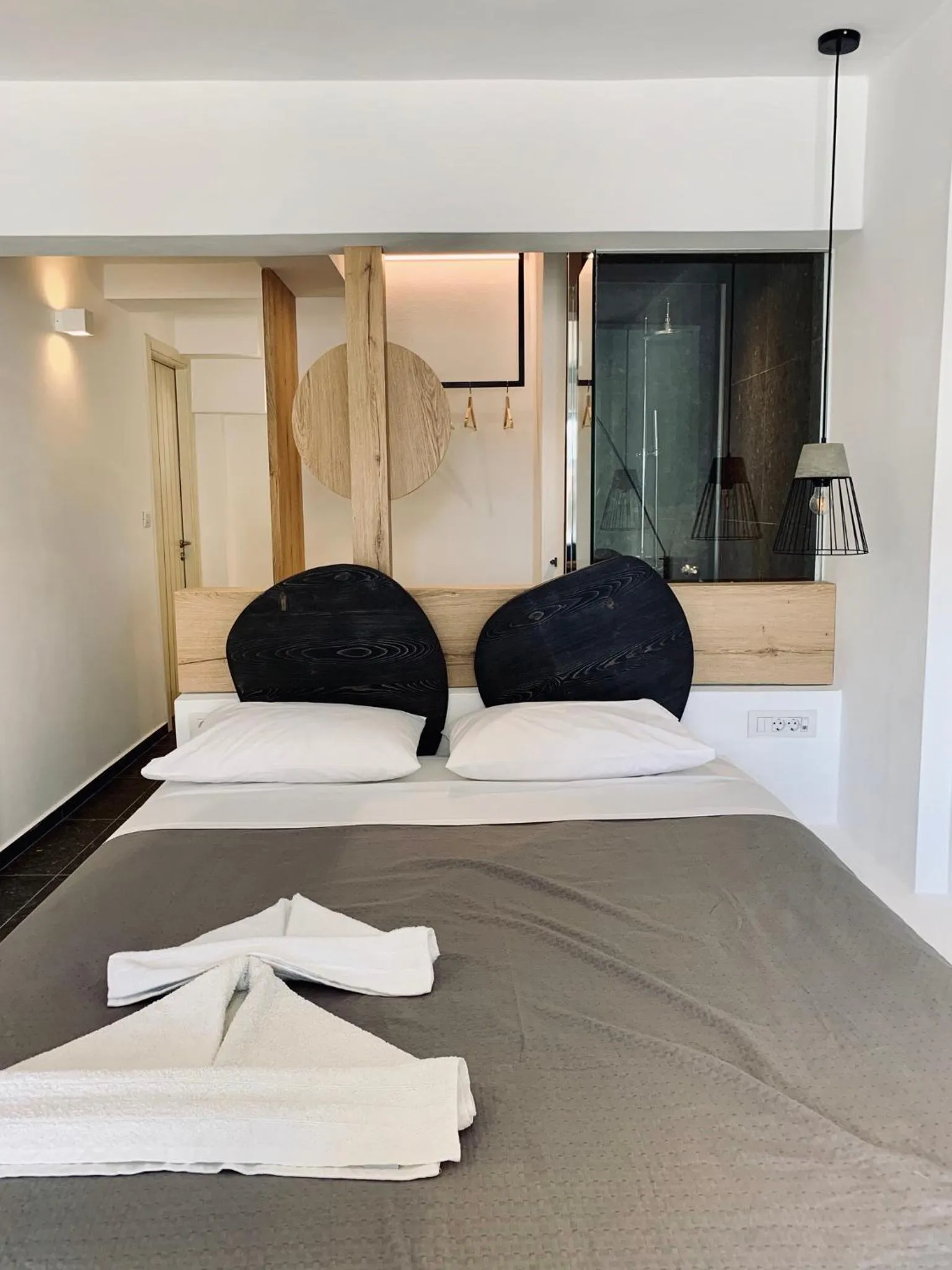 Bed in Alidian bay Suites Leros