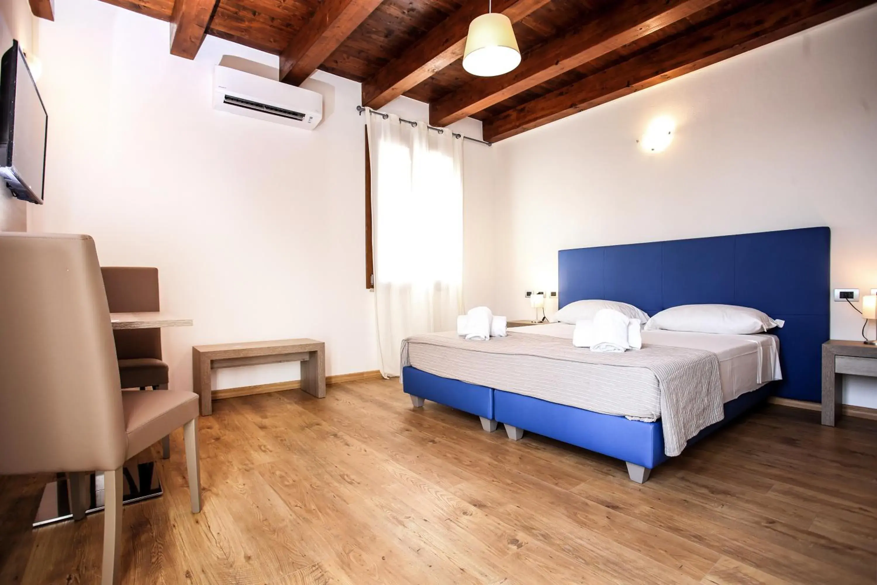 Deluxe Double or Twin Room in Double B Maison De Charme Deluxe Double or Twin Room in Double B Maison De Charme