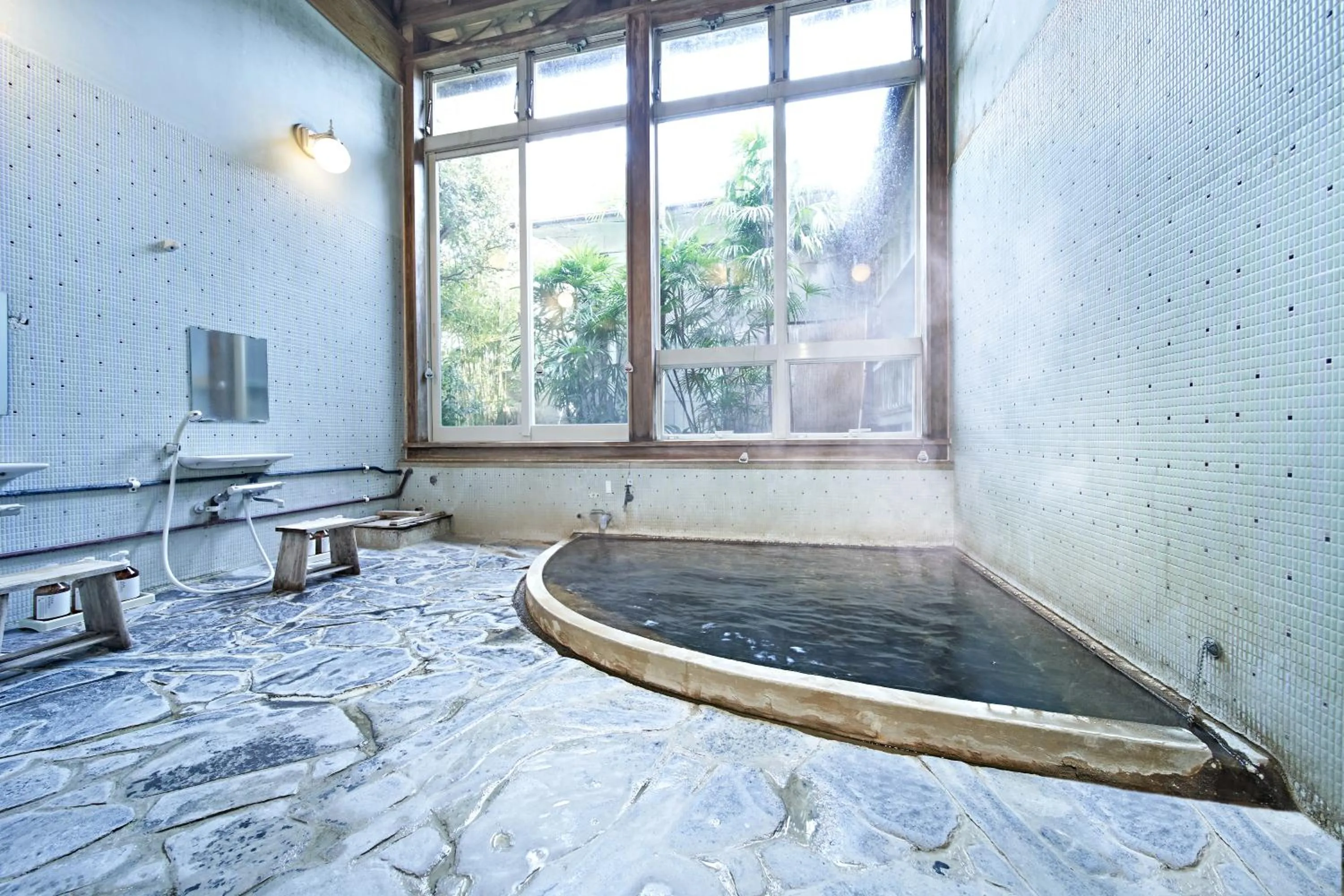 Hot Spring Bath in Yamada Bessou くつろぎの温泉宿 山田別荘