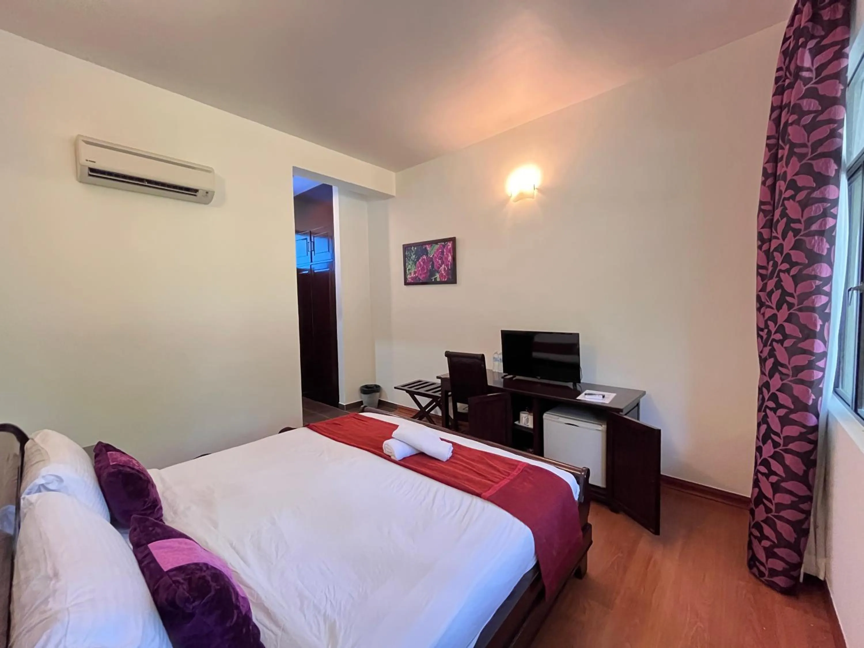 Photo of the whole room, Bed in ēRYA by SURIA Janda Baik