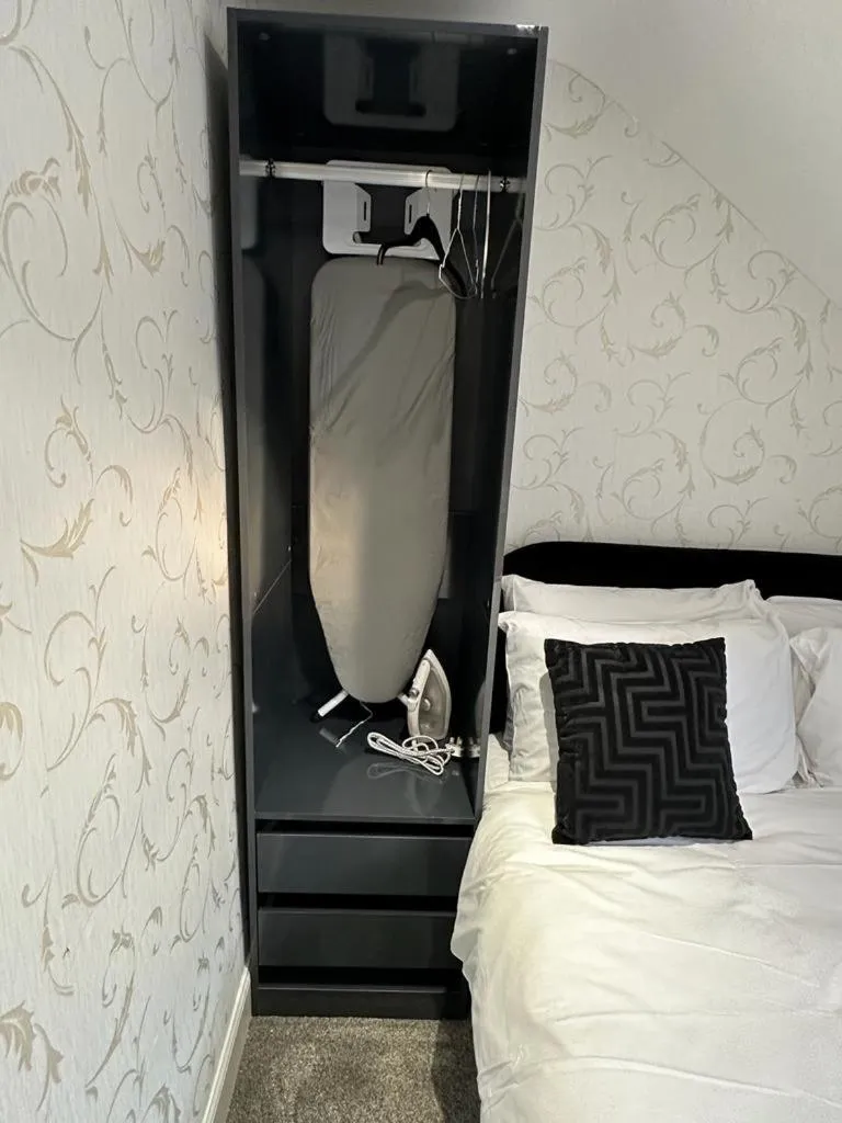 Bed in Abbotsford Guest House