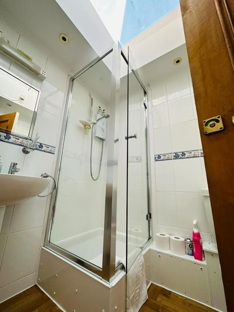 Abbotsford Guest House