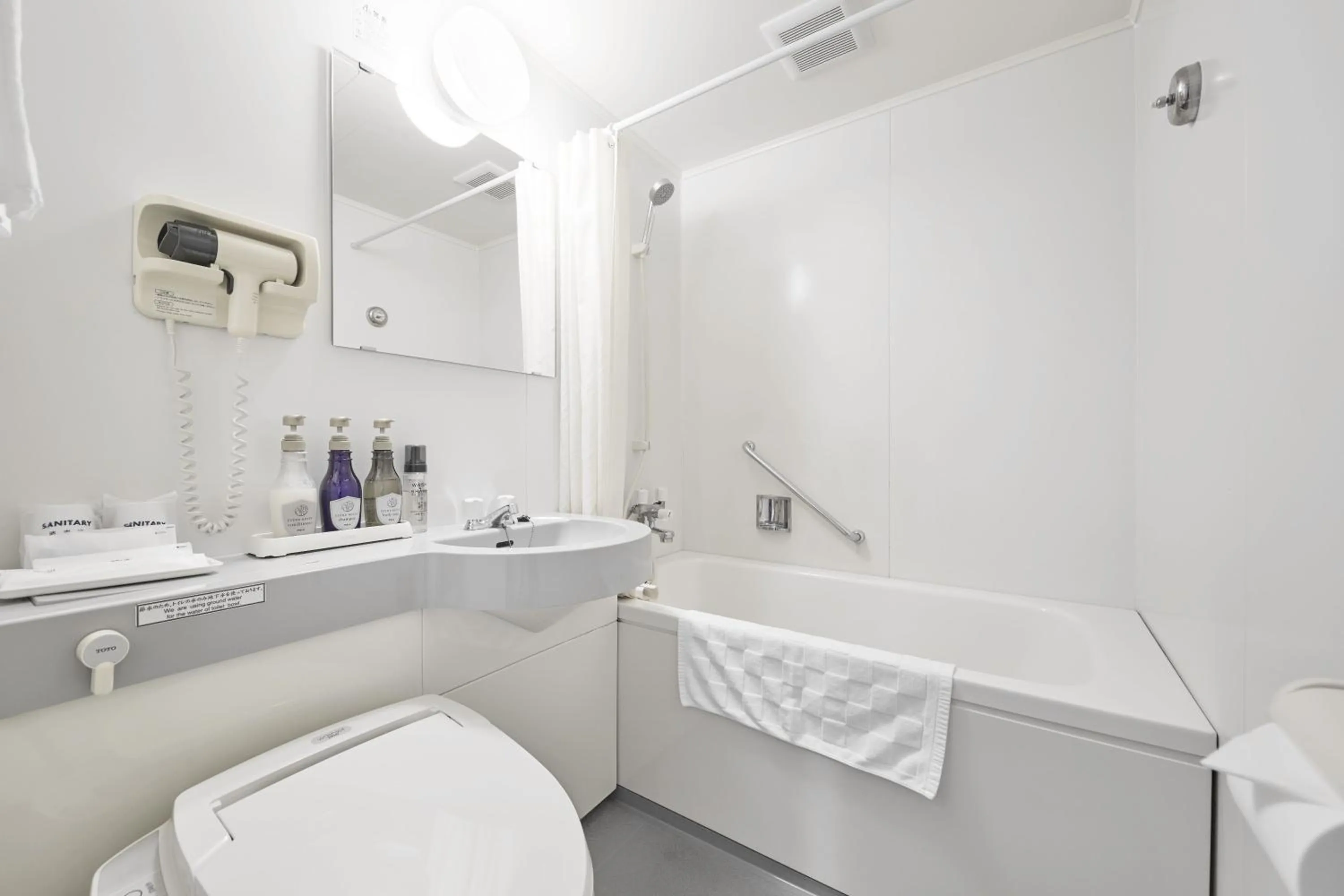 Bathroom in Hotel Azat Naha