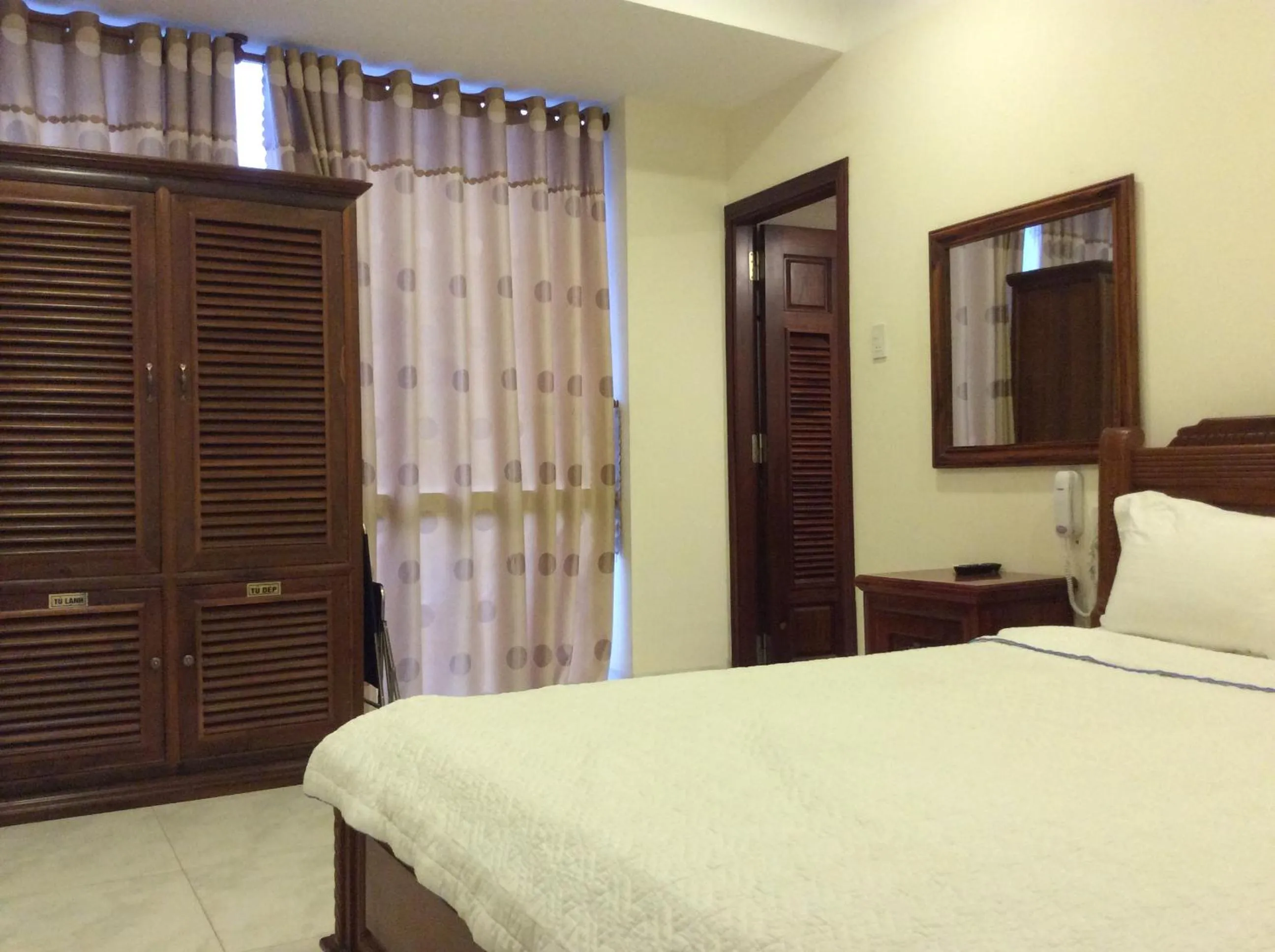 Bed in Hoang Oanh Hotel