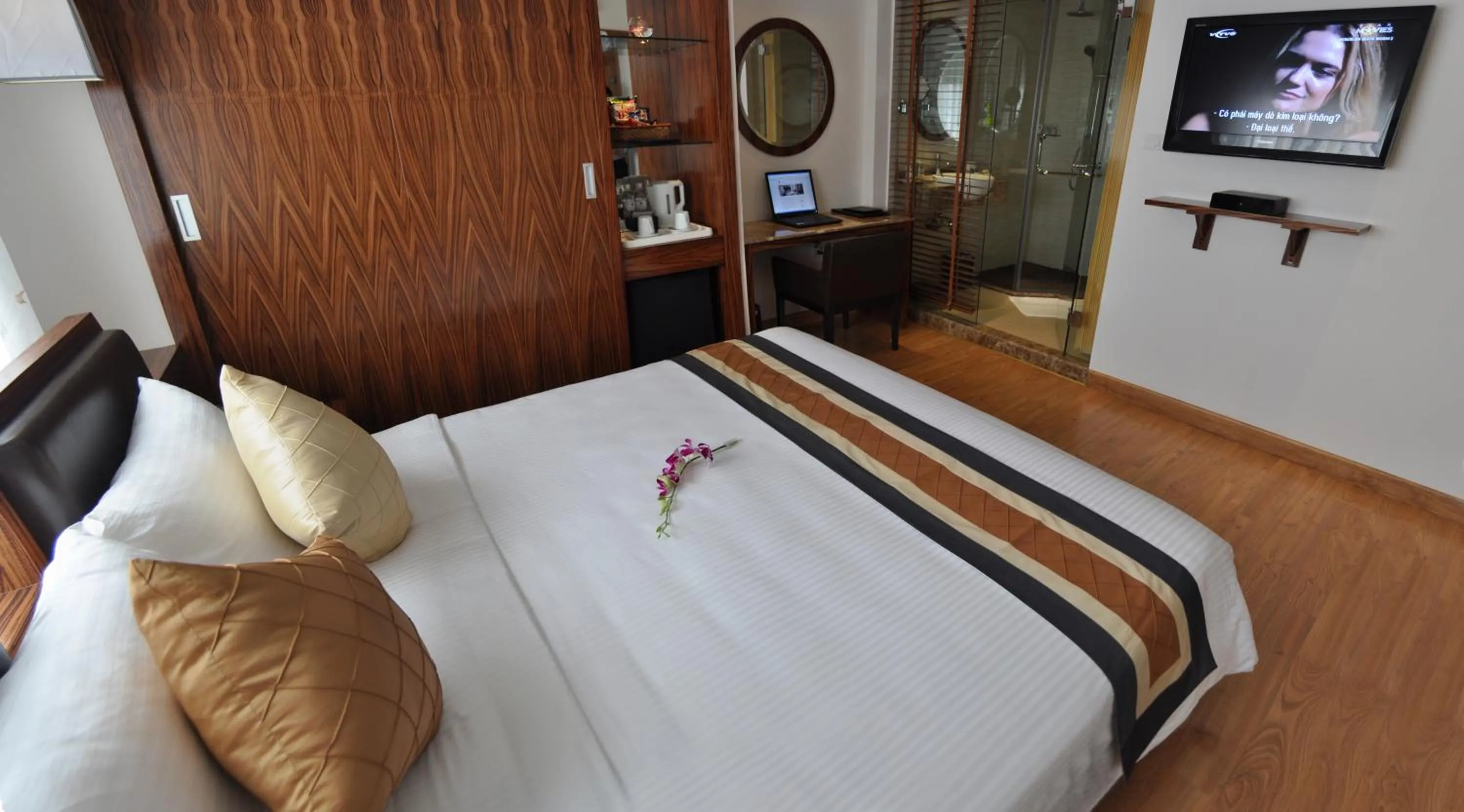 Bed in Elite Central Hotel Hanoi