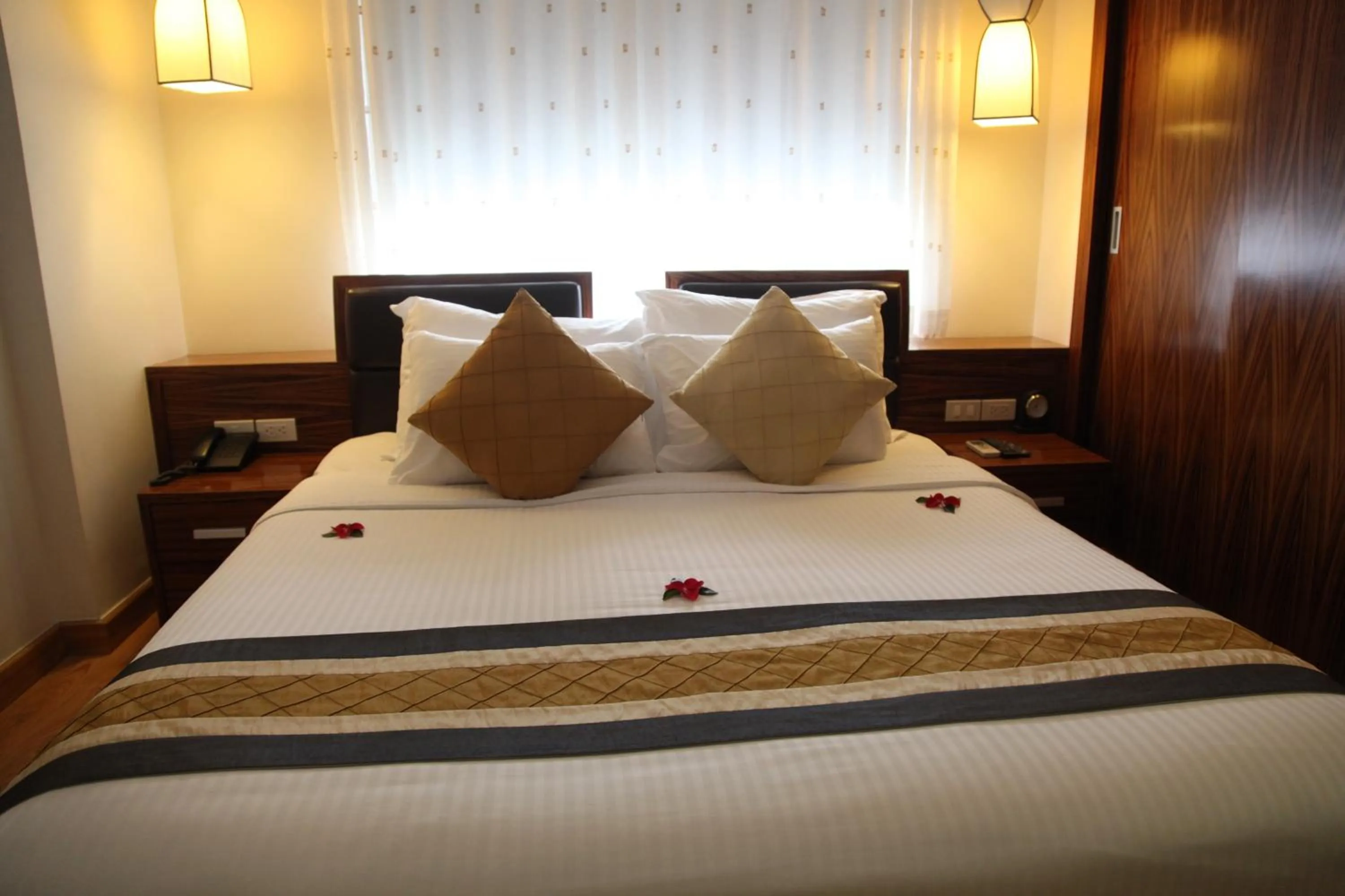 Bed in Elite Central Hotel Hanoi