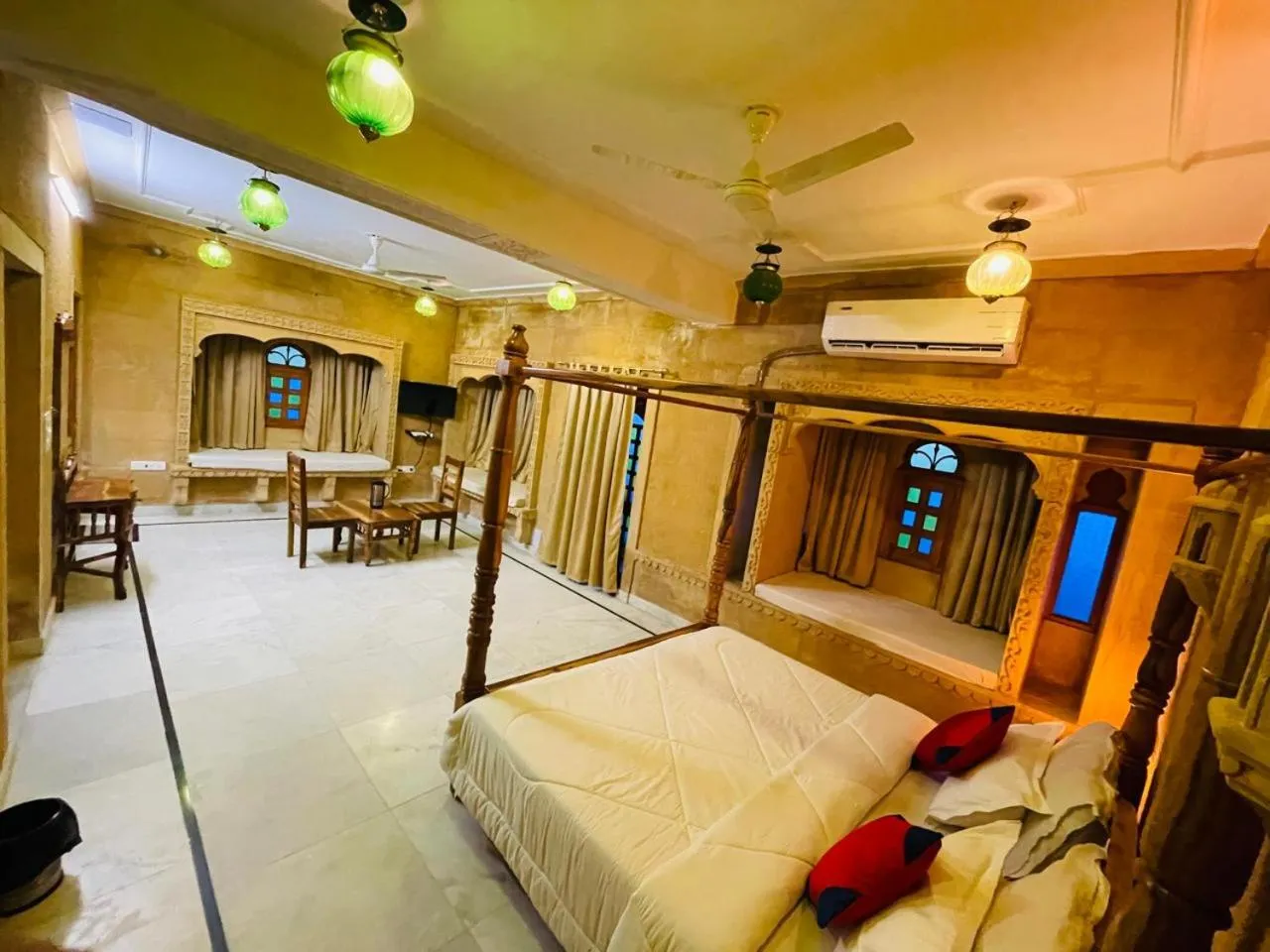 Photo of the whole room, Bed in Wonbin Safari Jaisalmer