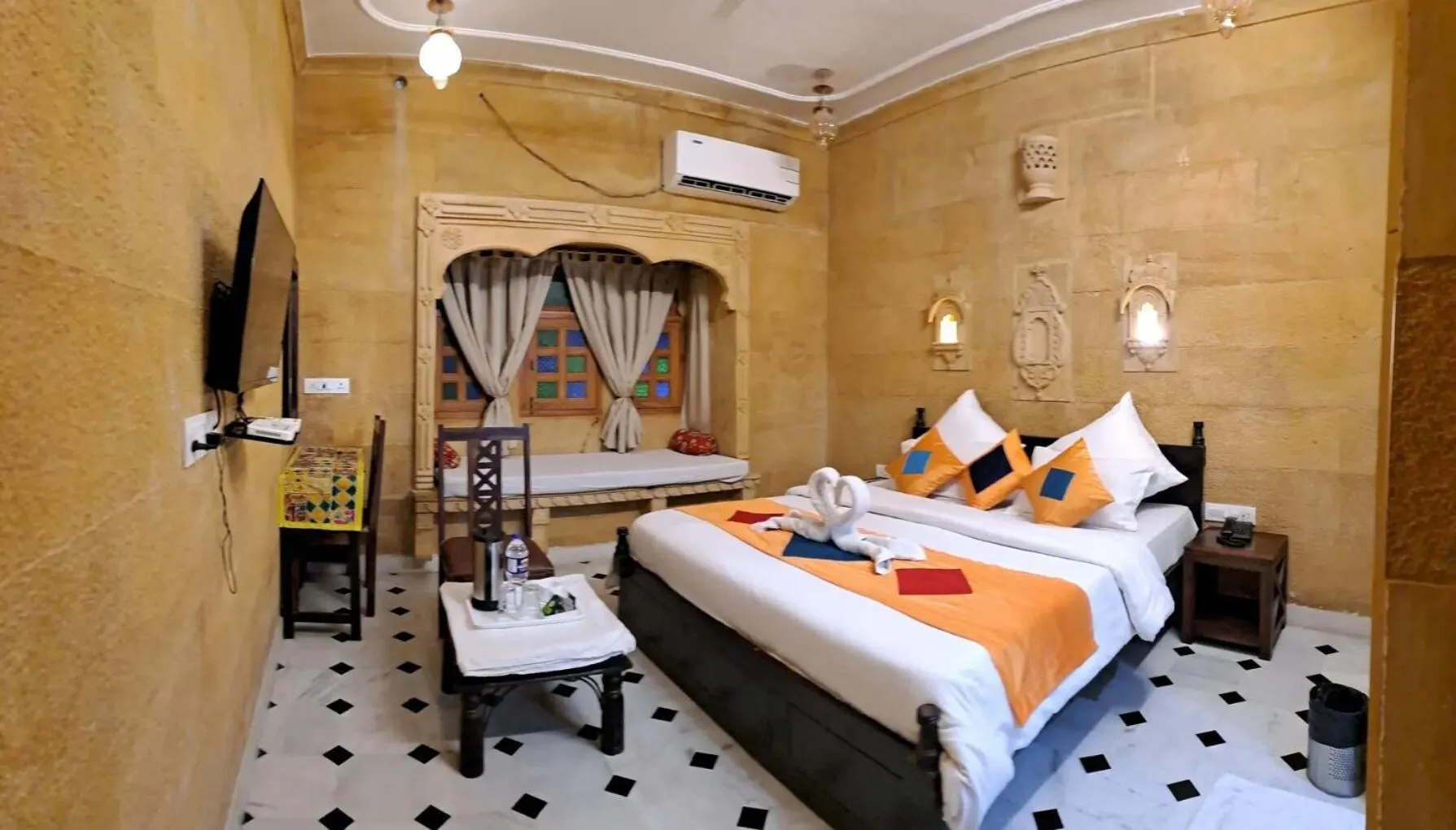 Bedroom, Bed in Wonbin Safari Jaisalmer