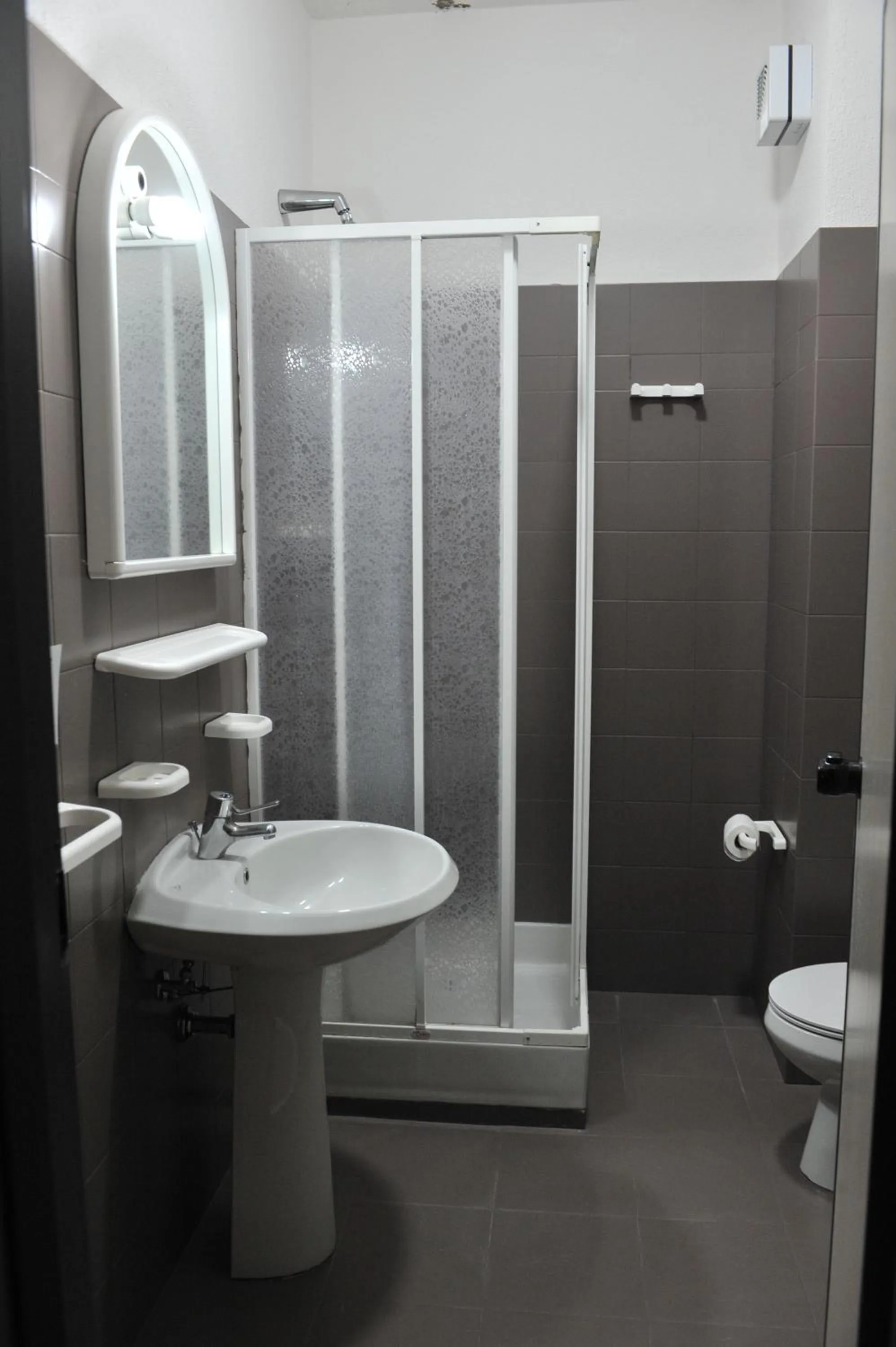 Bathroom in Hotel Theotokos