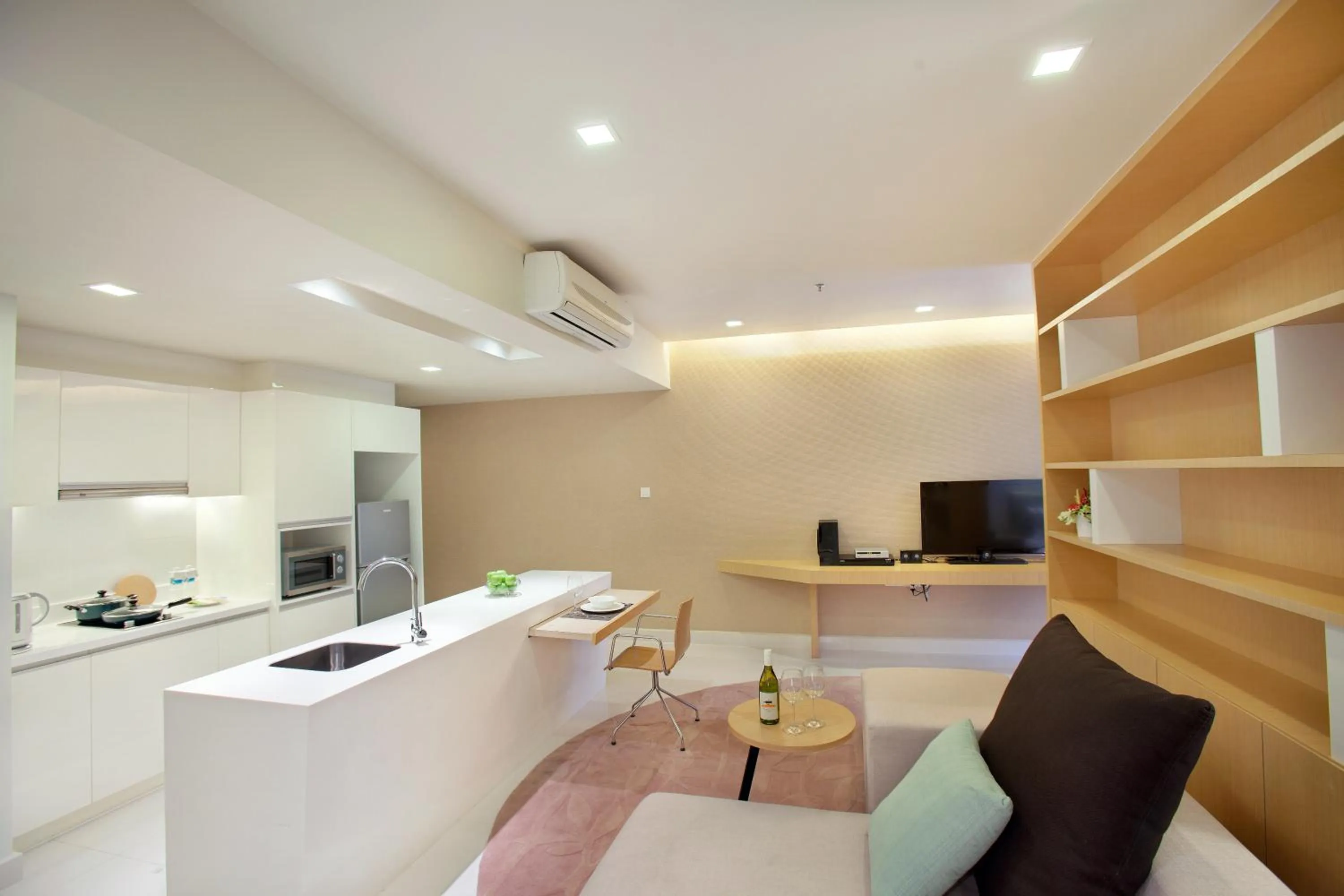 Kitchen or kitchenette in PARKROYAL Serviced Suites Kuala Lumpur