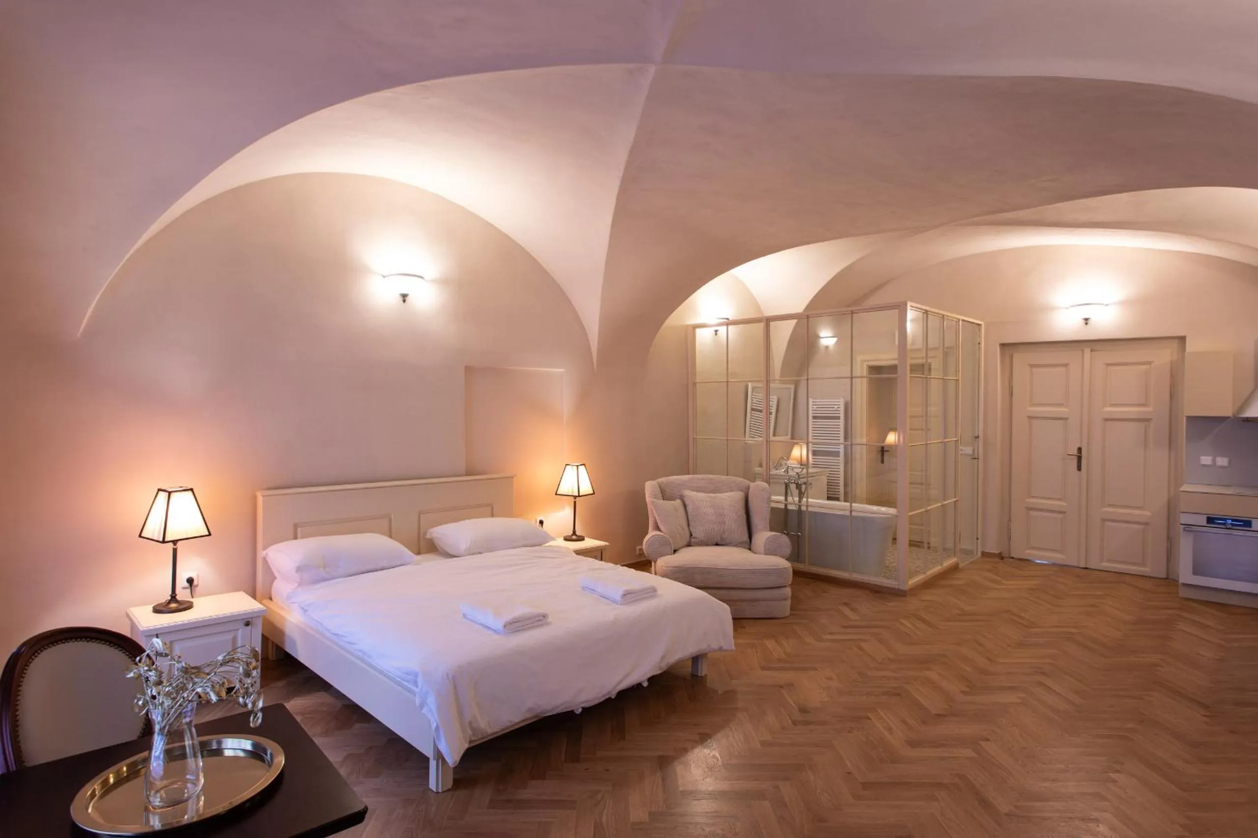 Bed in Residence Thunovska