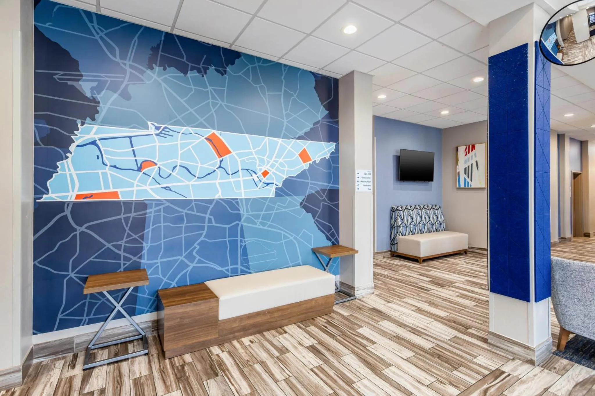 Property building in Holiday Inn Express & Suites Memphis Arpt Elvis Presley Blv by IHG