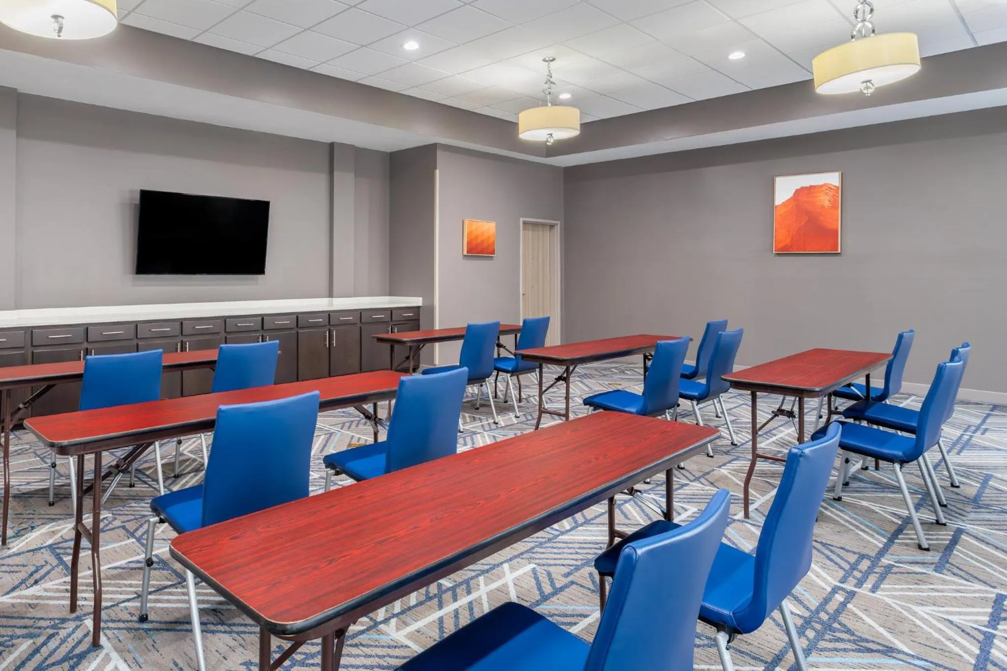 Meeting/conference room in Holiday Inn Express & Suites Memphis Arpt Elvis Presley Blv by IHG