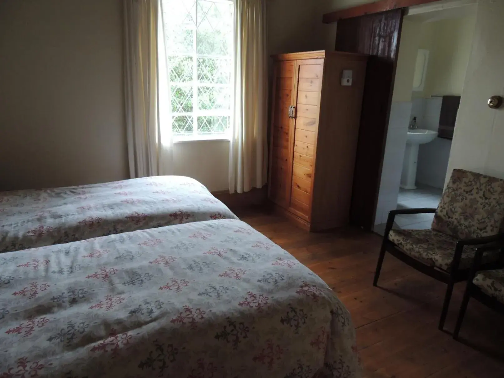 Twin Room with Private Bathroom - single occupancy in Wegkomkans B&B Twin Room with Private Bathroom - single occupancy in Wegkomkans B&B