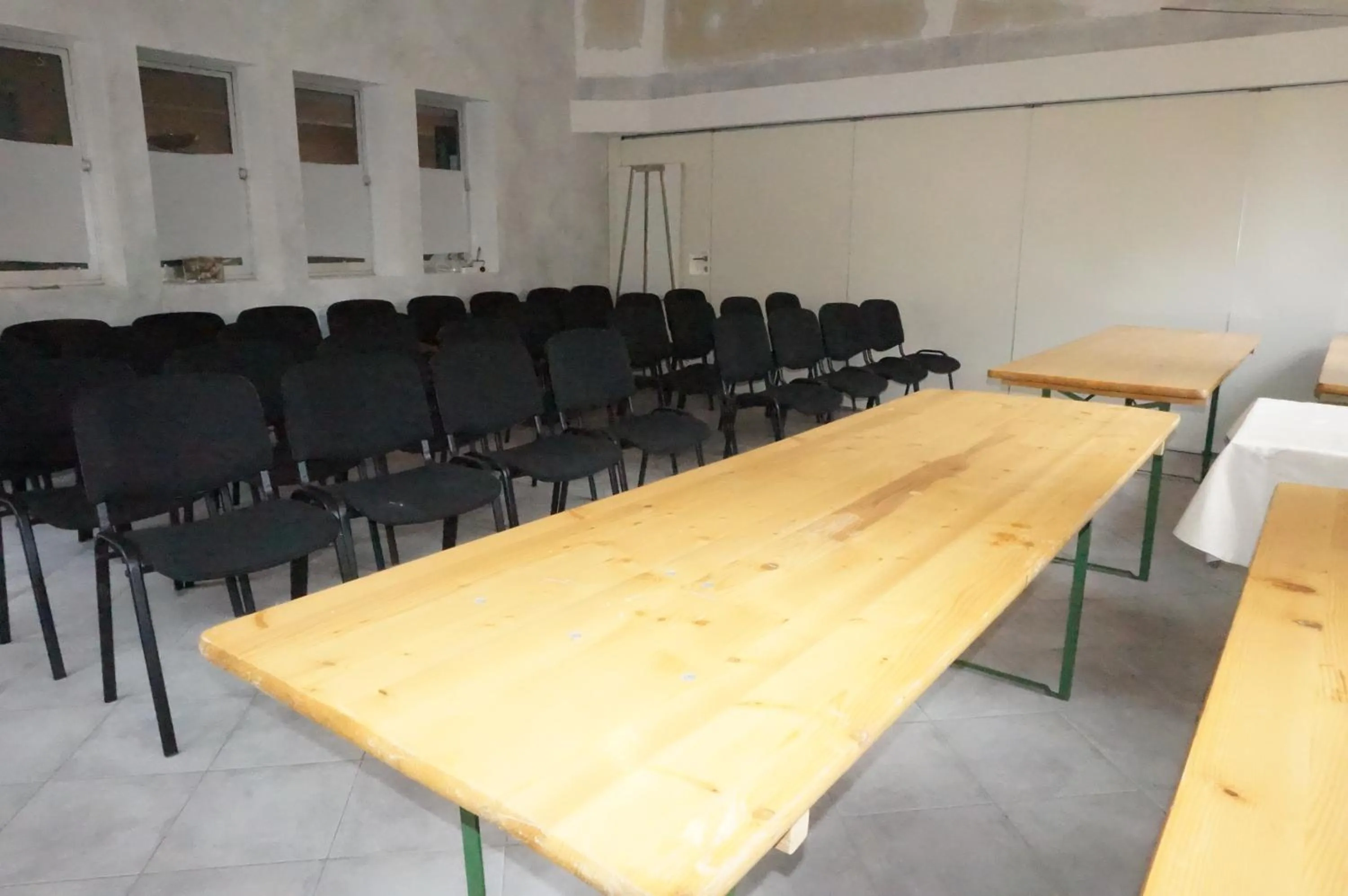 Business facilities in Logis Hotel Le Col De L'ange