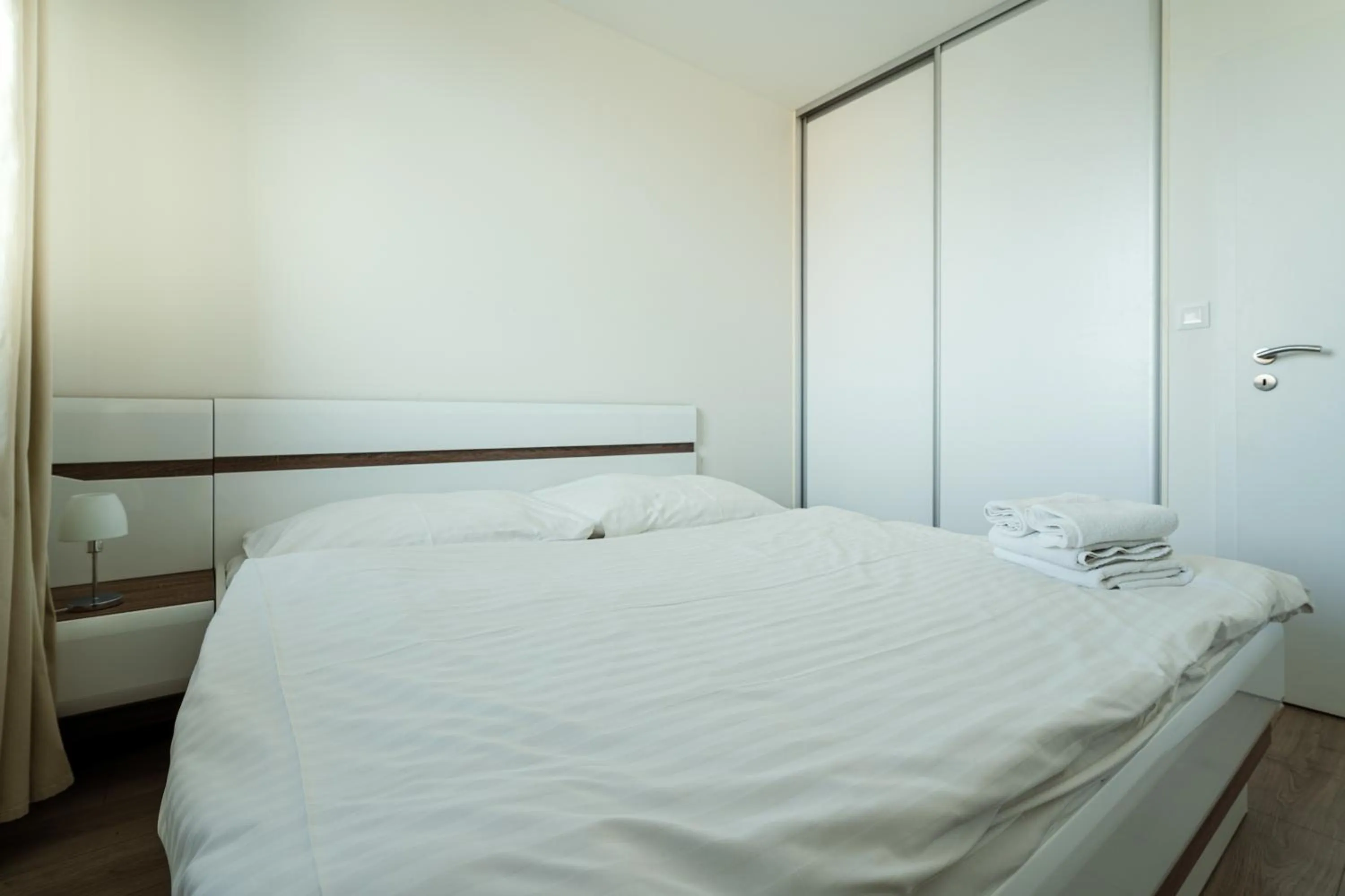 Bedroom, Bed in Apollis Business&Budget by Ambiente