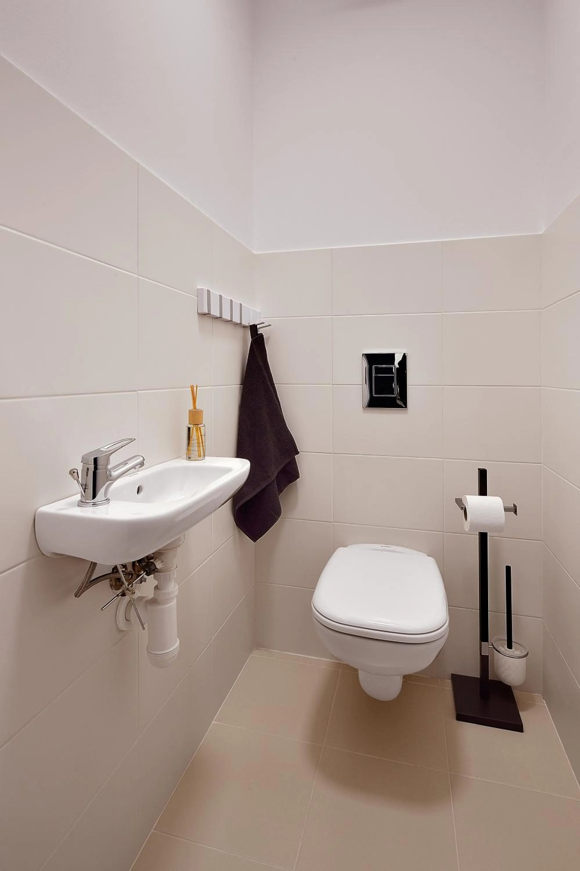 Bathroom in Apollis Business&Budget by Ambiente