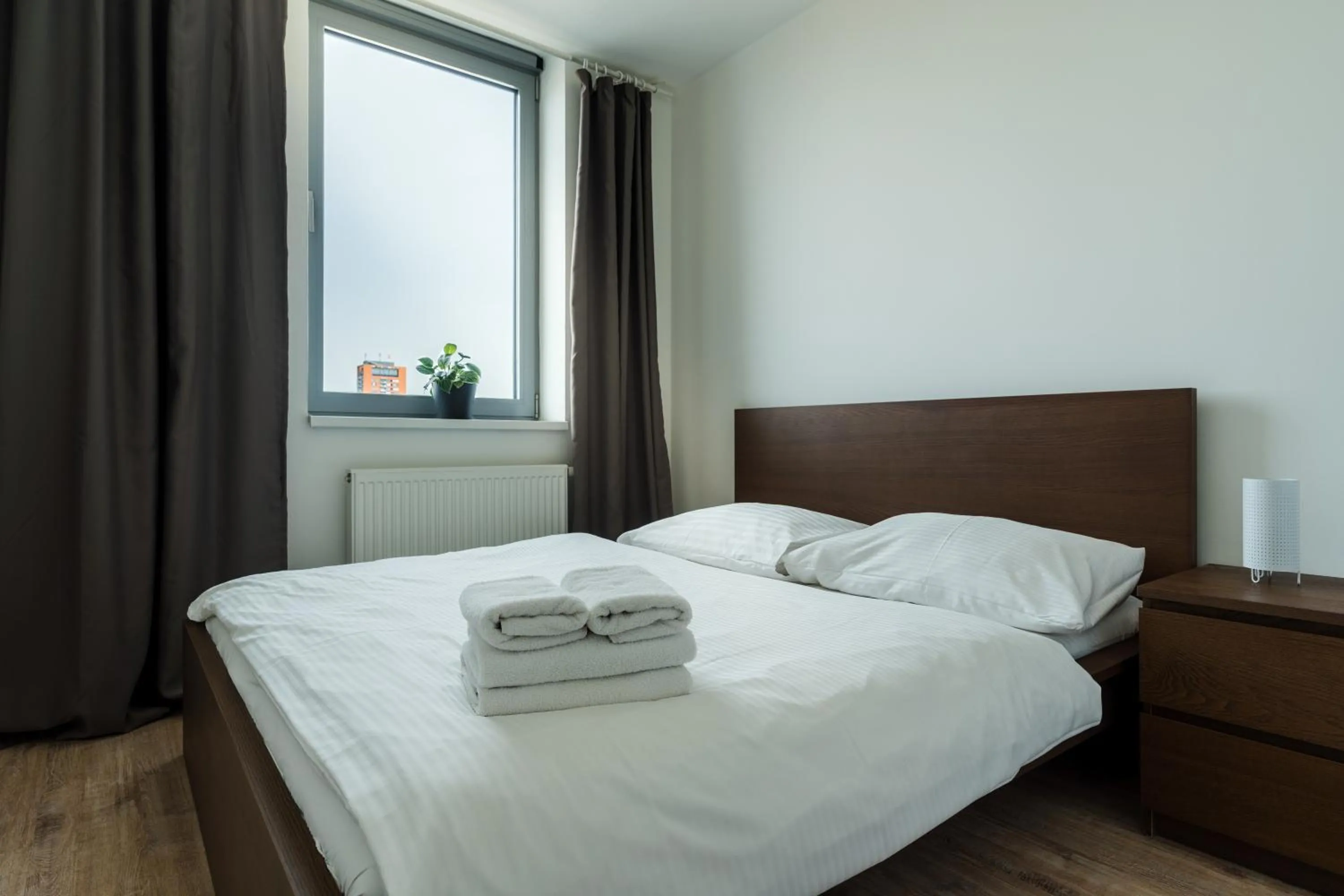 Bedroom, Bed in Apollis Business&Budget by Ambiente