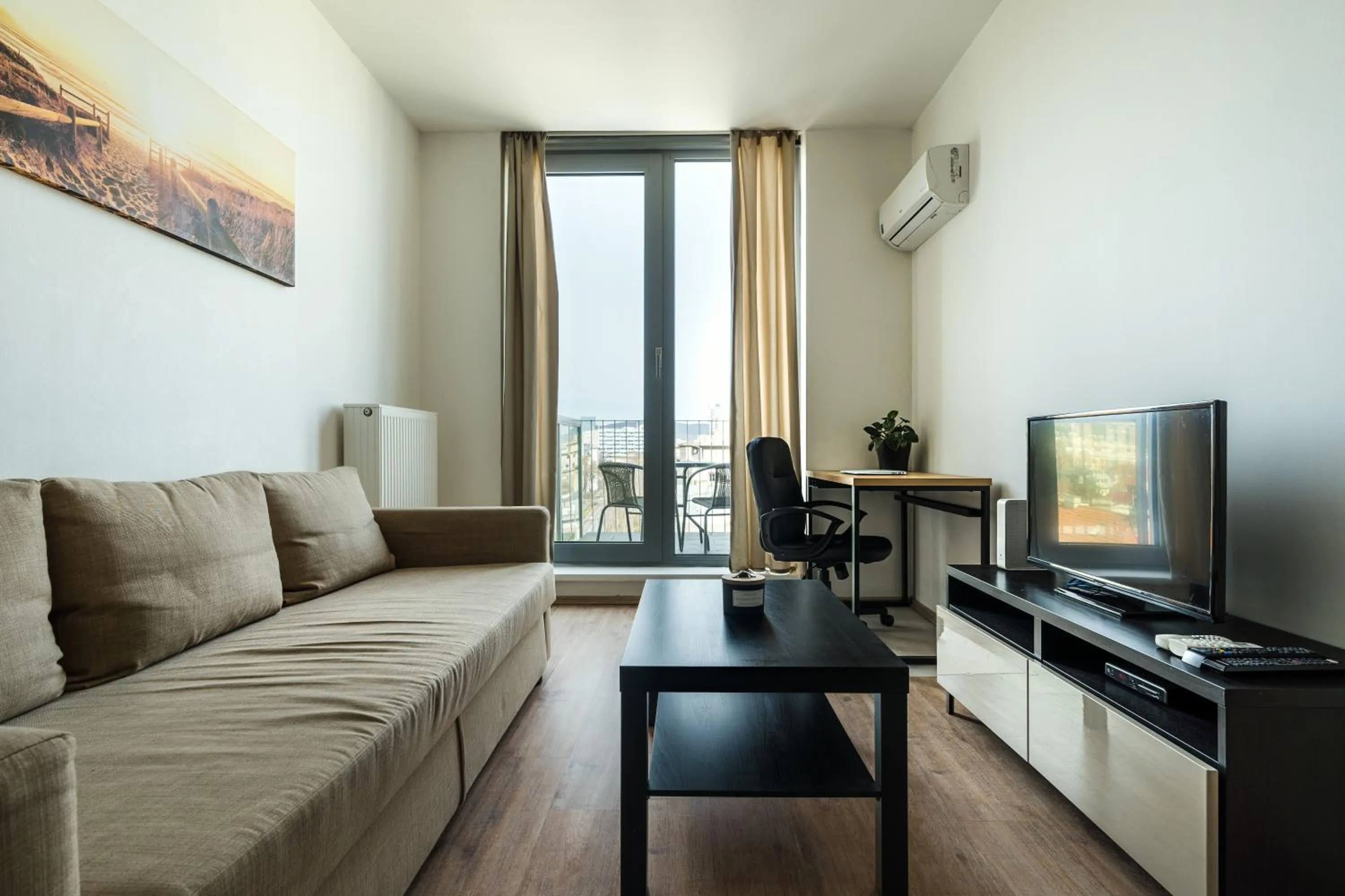 Living room in Apollis Business&Budget by Ambiente