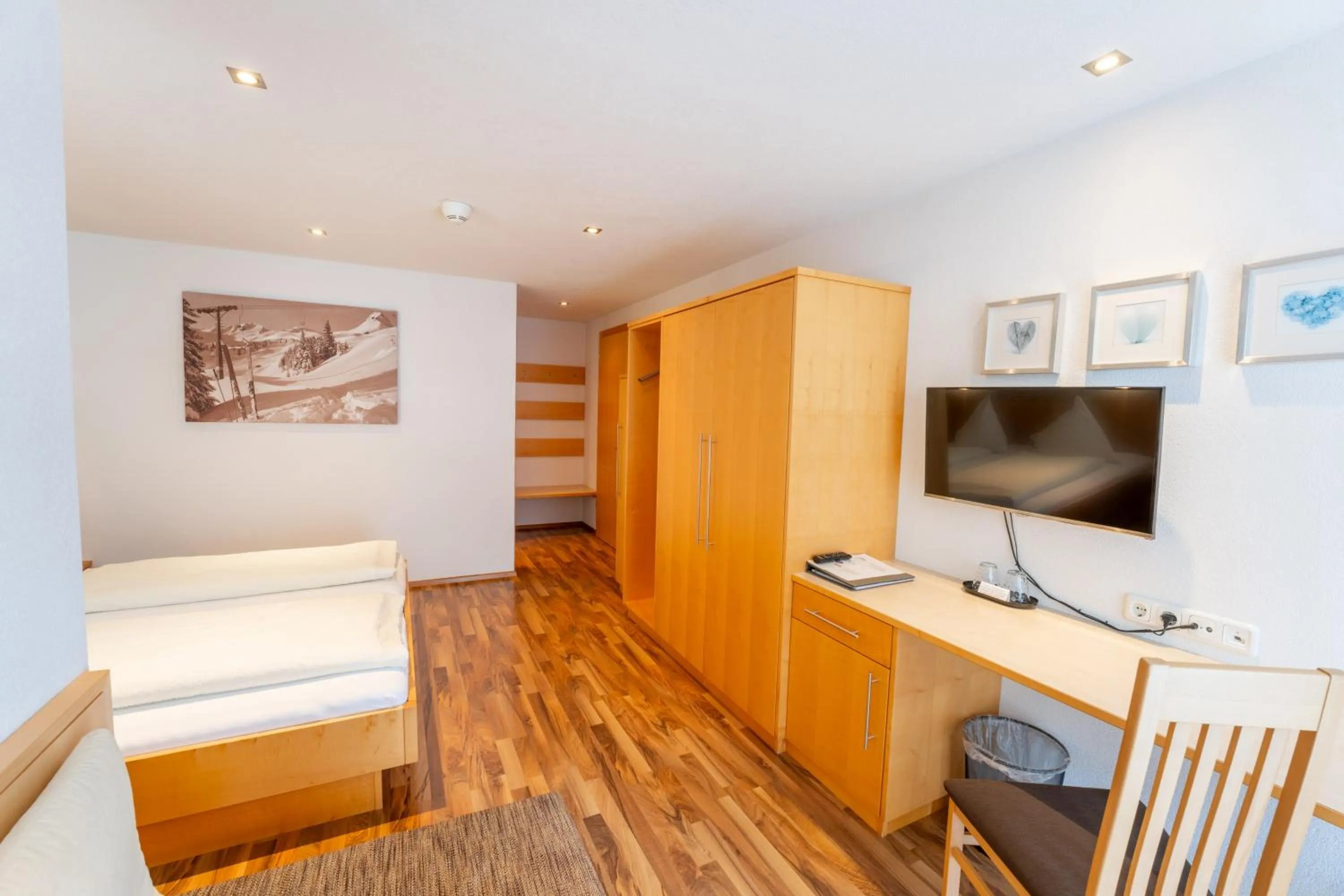 Bed in Hotel Garni Krumbach